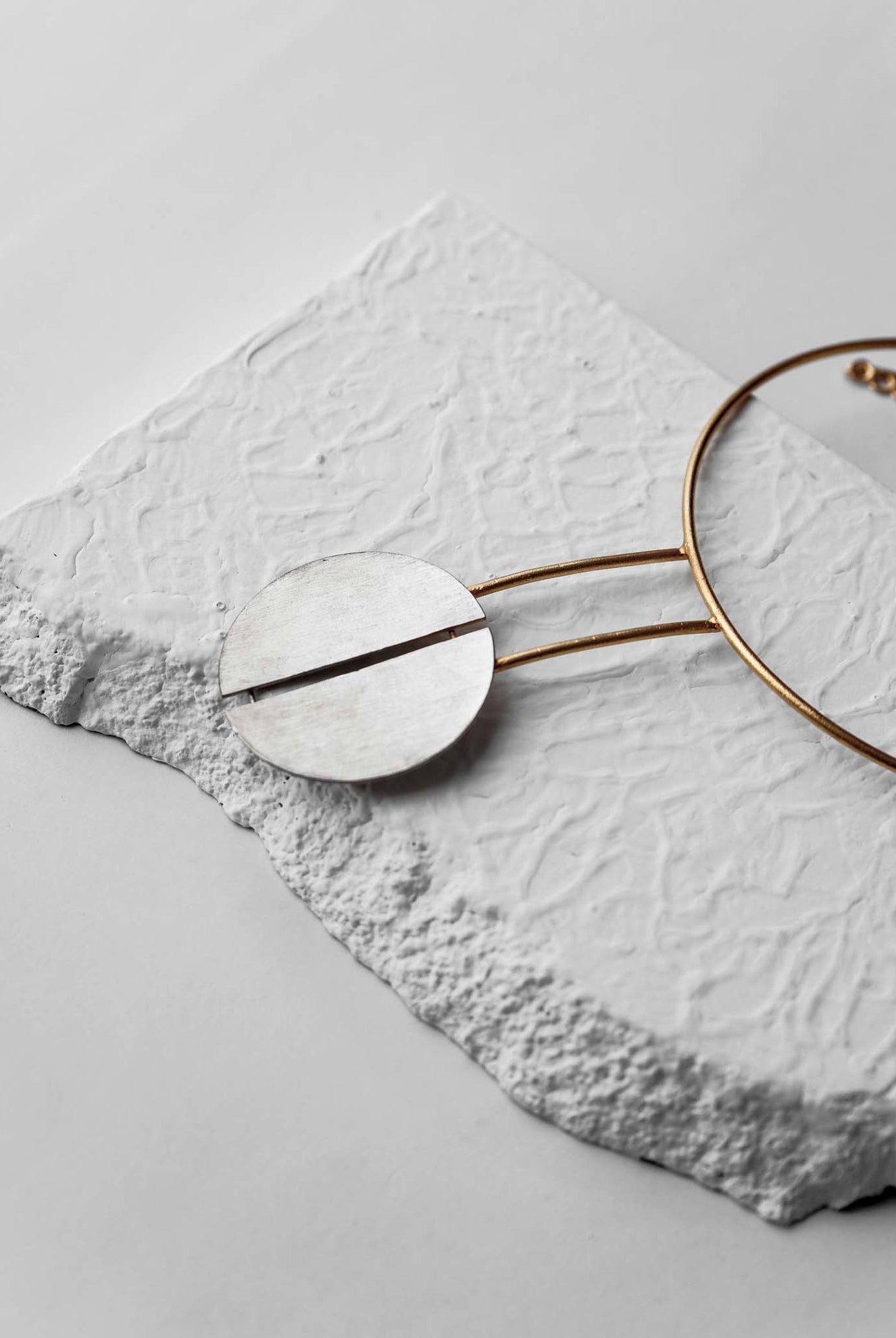 Twinning Moon Neckpiece - CiceroniDE'ANMA