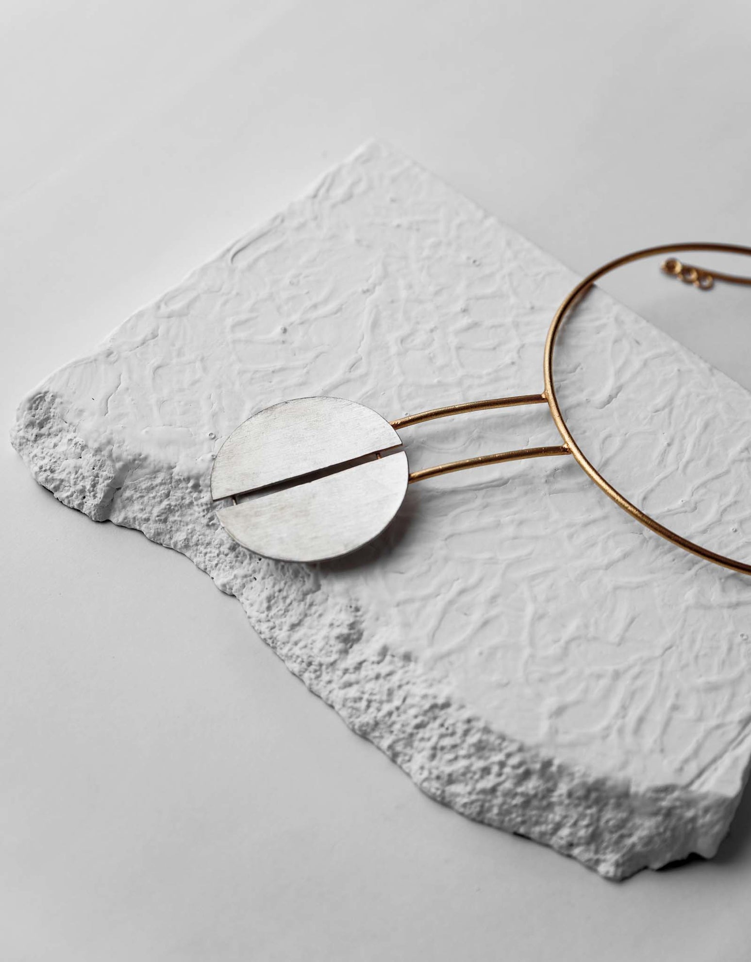 Twinning Moon Neckpiece - CiceroniDE'ANMA