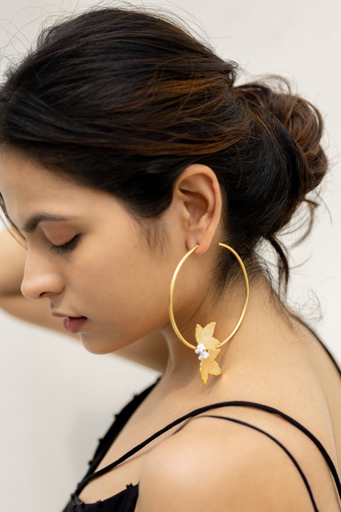 Two Petal Hoops in Gold - CiceroniAarjavee