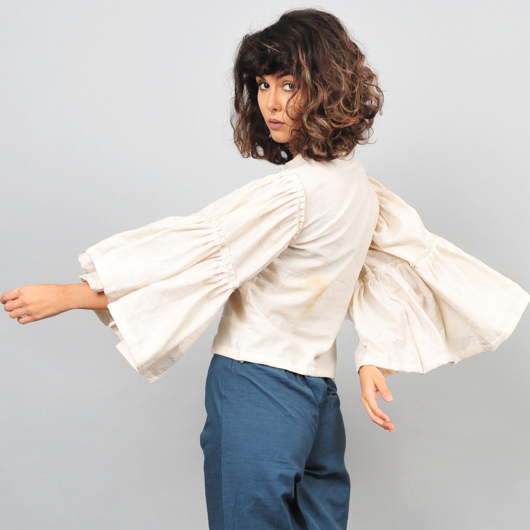 Umbrella Khadi Blouse - Off White - CiceroniRias Jaipur