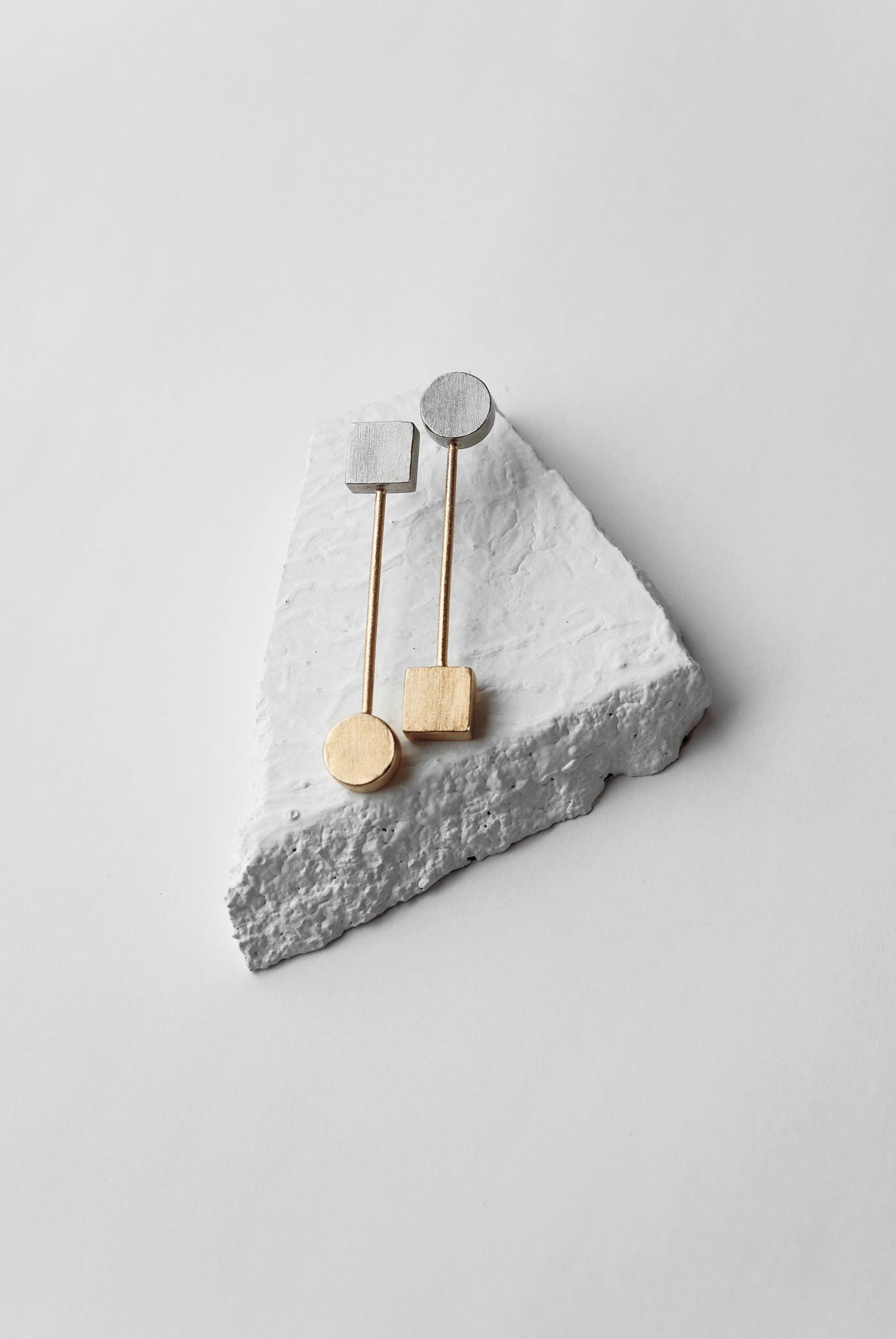 Vice Versa Earrings - CiceroniDE'ANMA