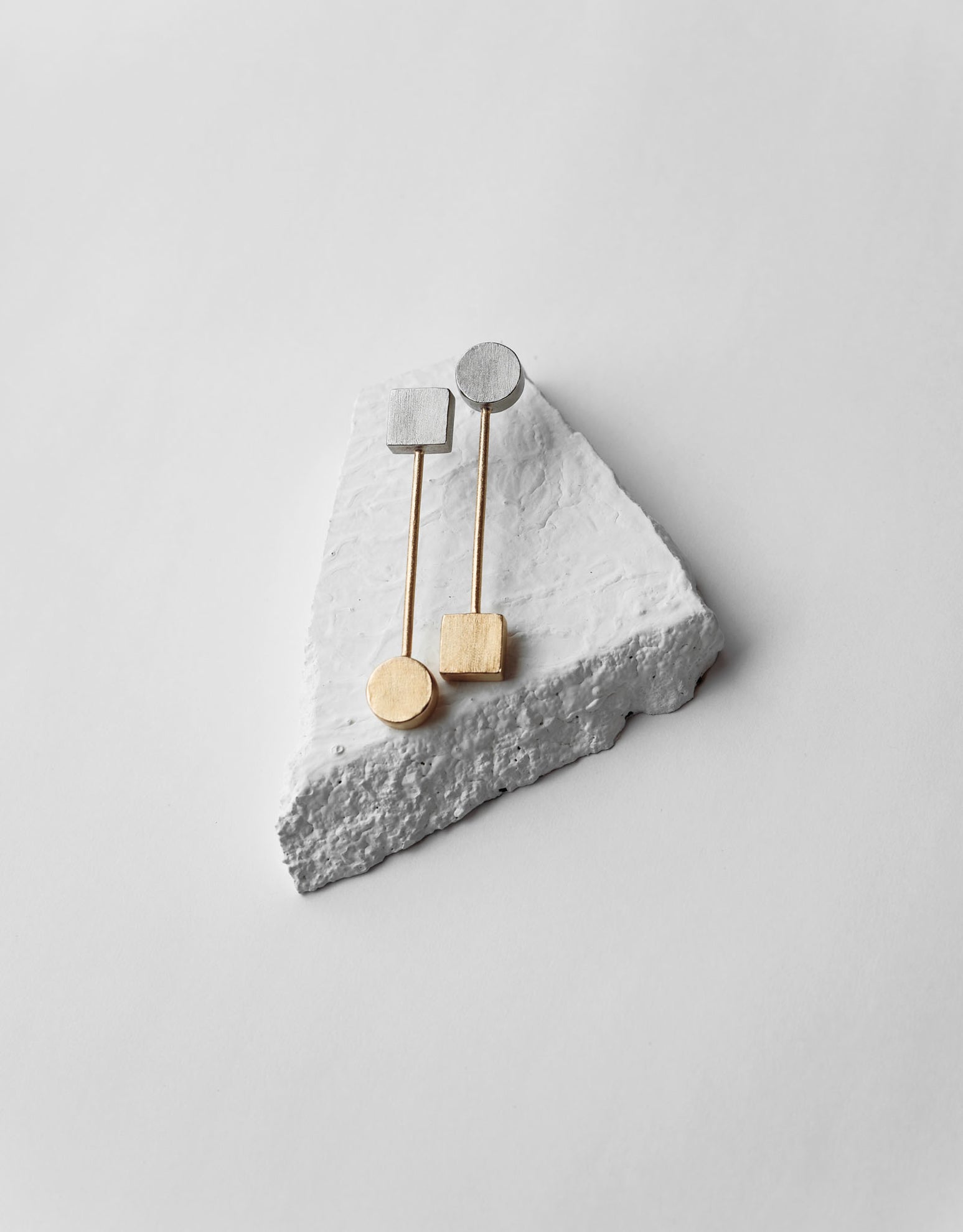 Vice Versa Earrings - CiceroniDE'ANMA