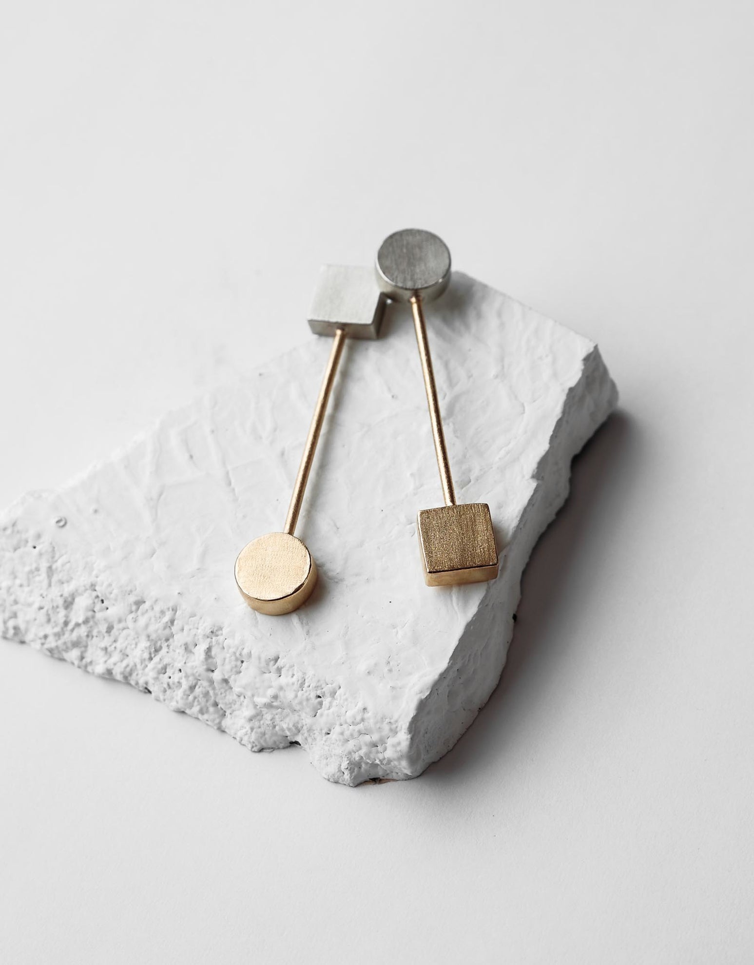 Vice Versa Earrings - CiceroniDE'ANMA