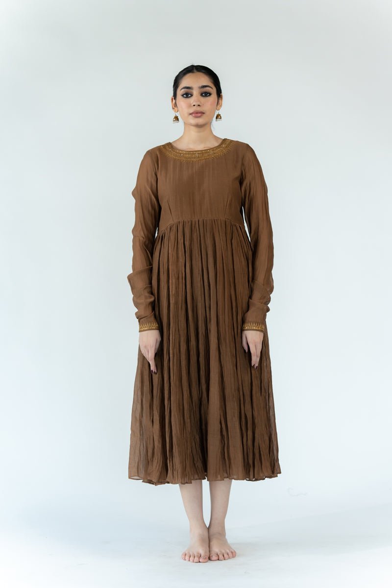 Viintage Brown Sajida Jama - CiceroniDressesNirjara