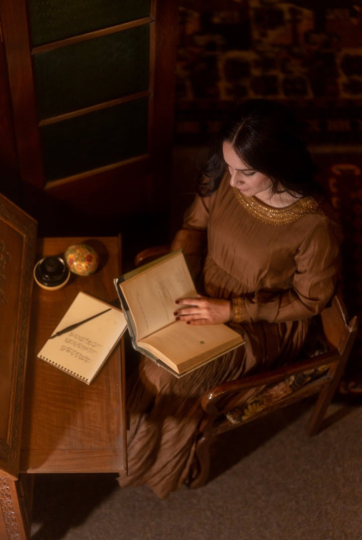 Viintage Brown Sajida Jama - CiceroniDressesNirjara