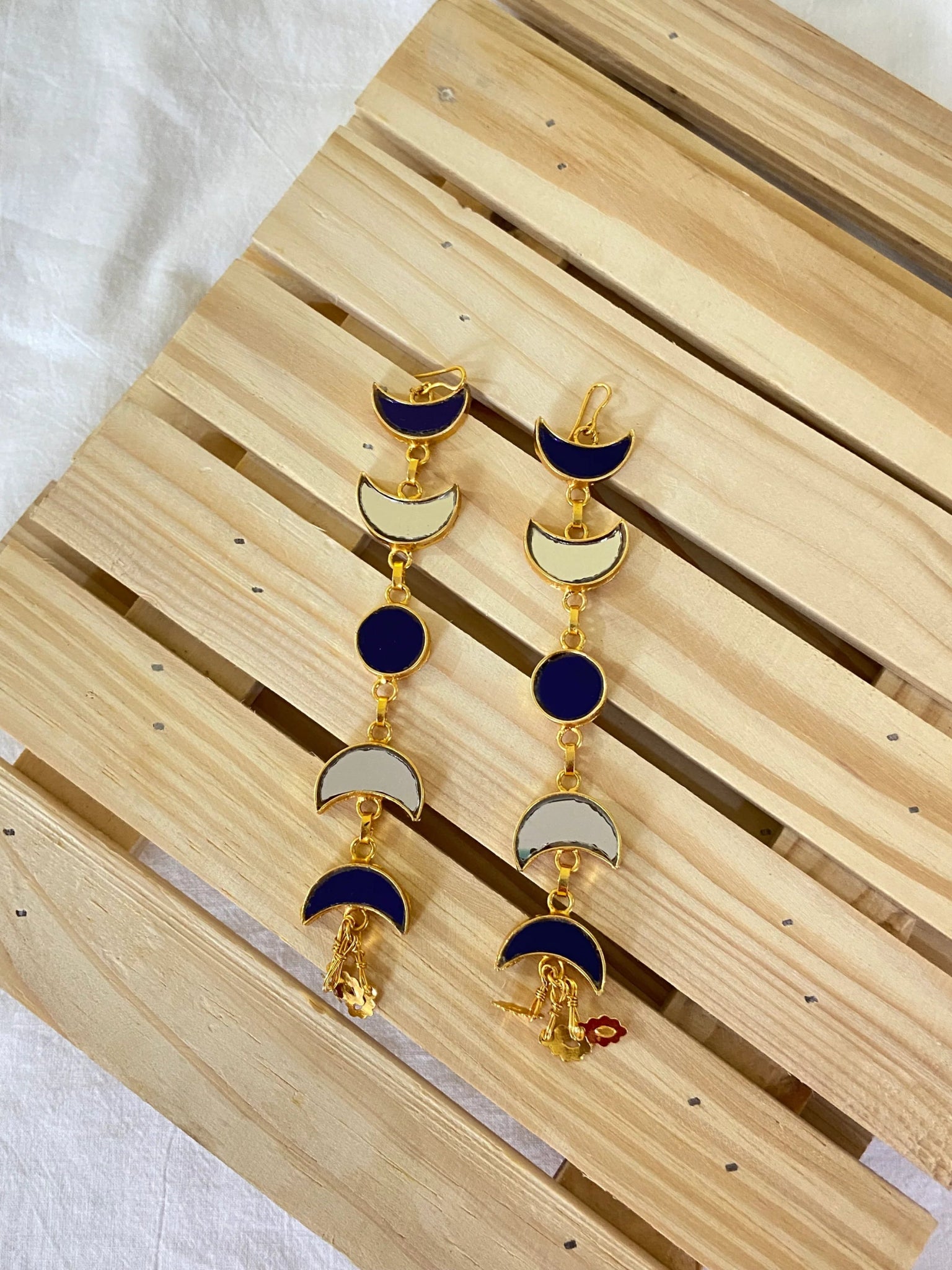 Yaraa Blue & White Gold Plated Earrings - CiceroniEarringsAimra'a