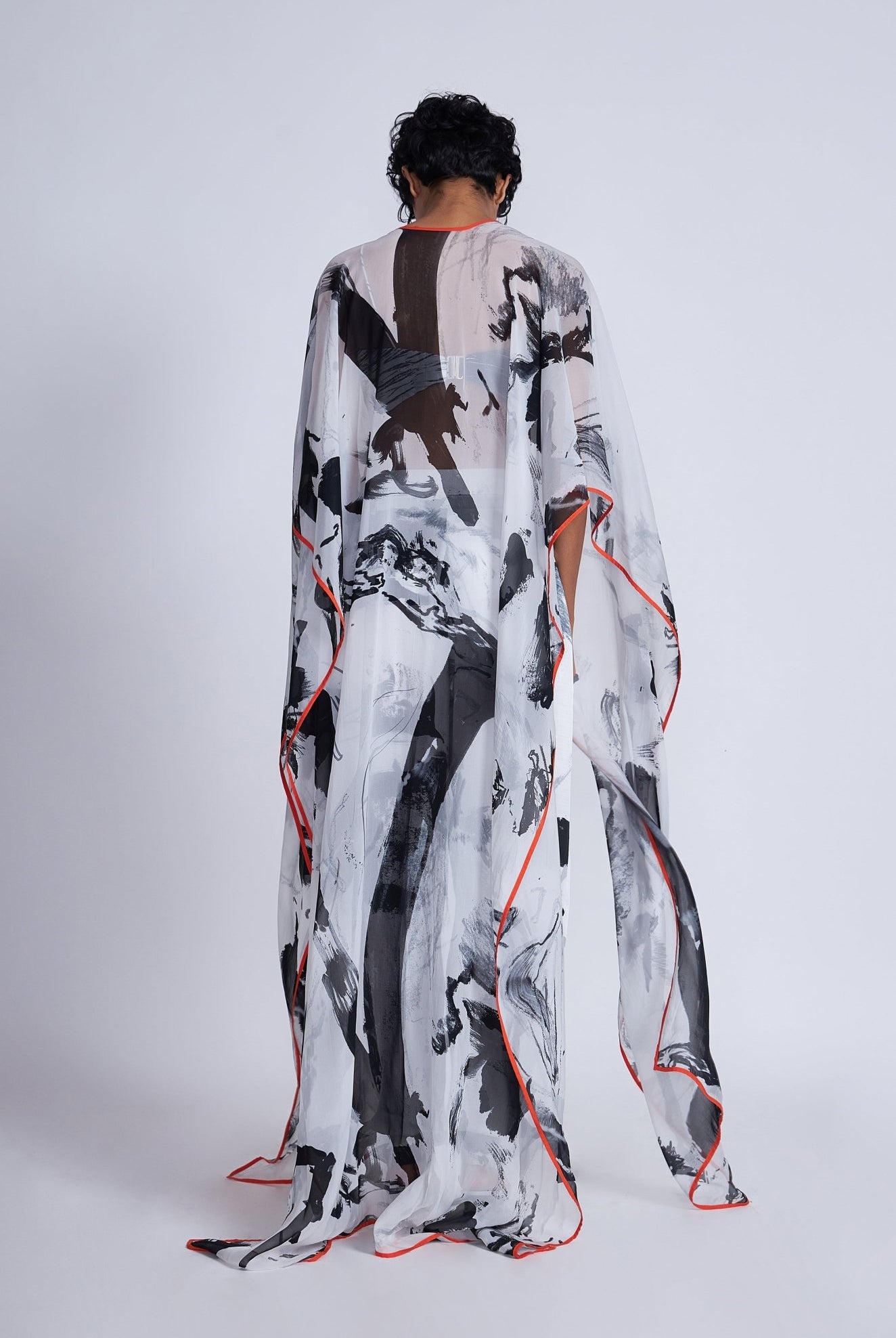 Yuki Cape - CiceroniCapeAdvait