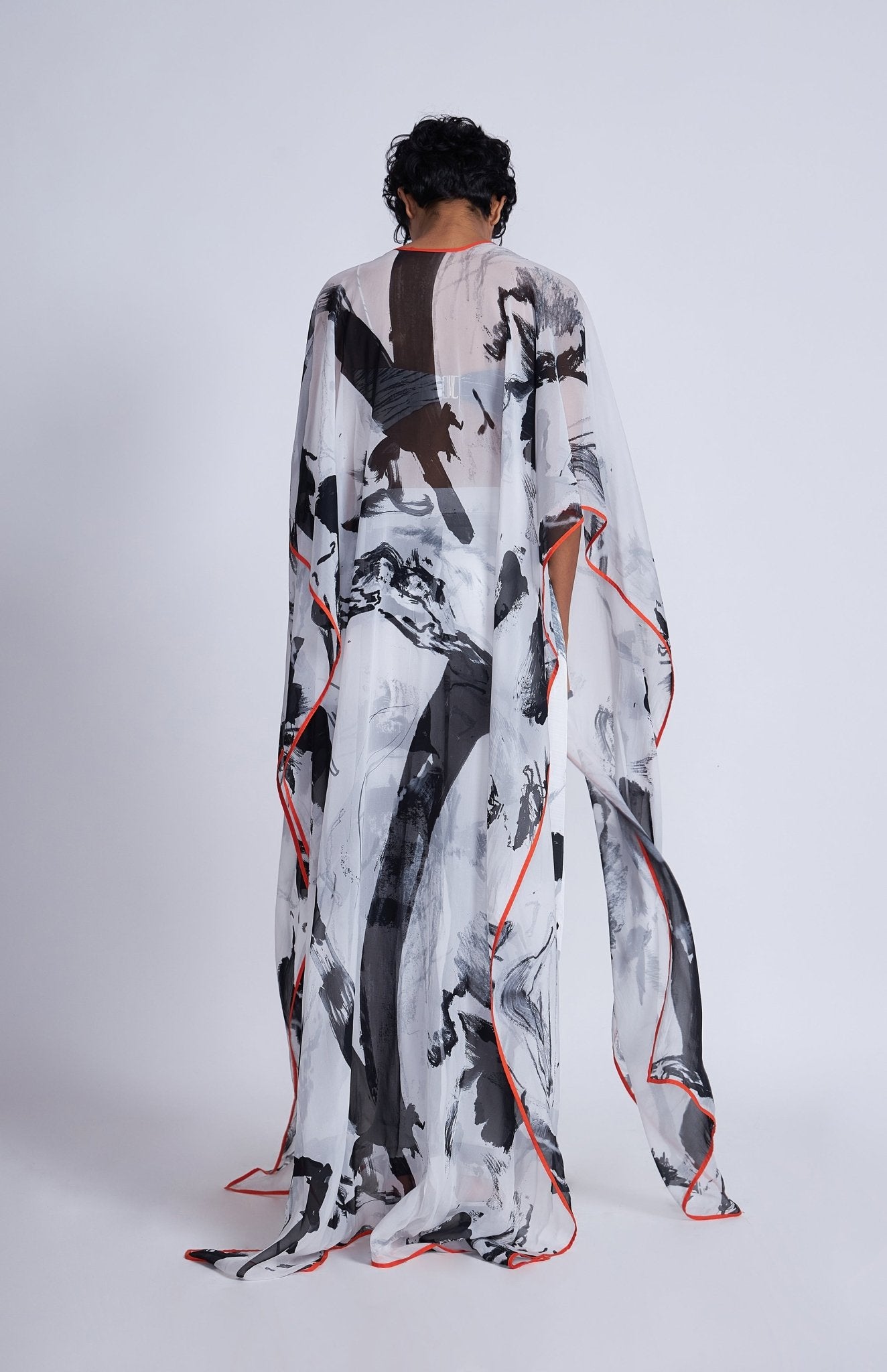 Yuki Cape - CiceroniCapeAdvait