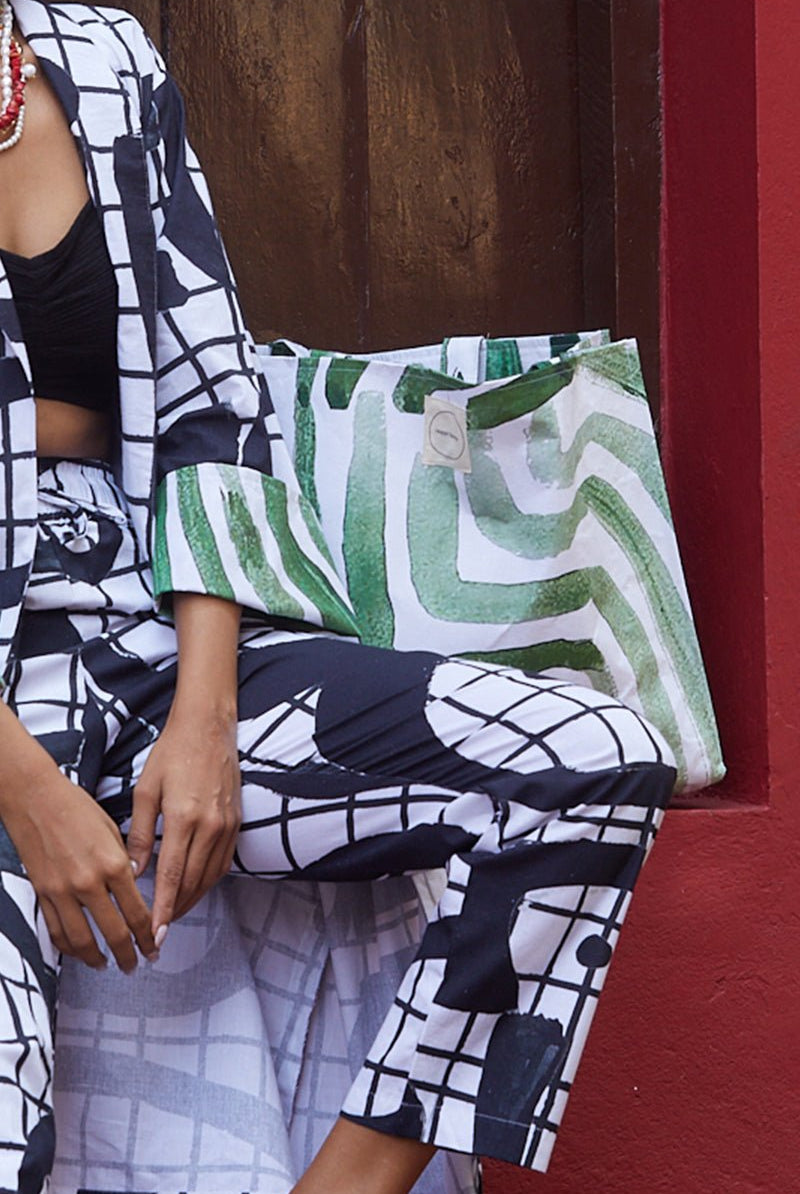 Zanzibar Large Tote in Abstract Green Print - CiceroniHappi Space