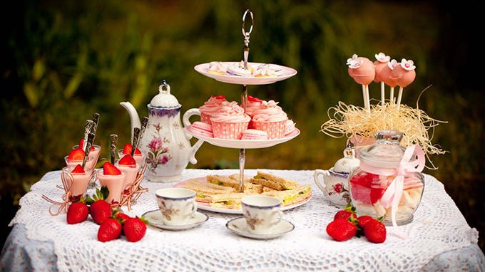 How to host an Afternoon Tea Party? - Ciceroni