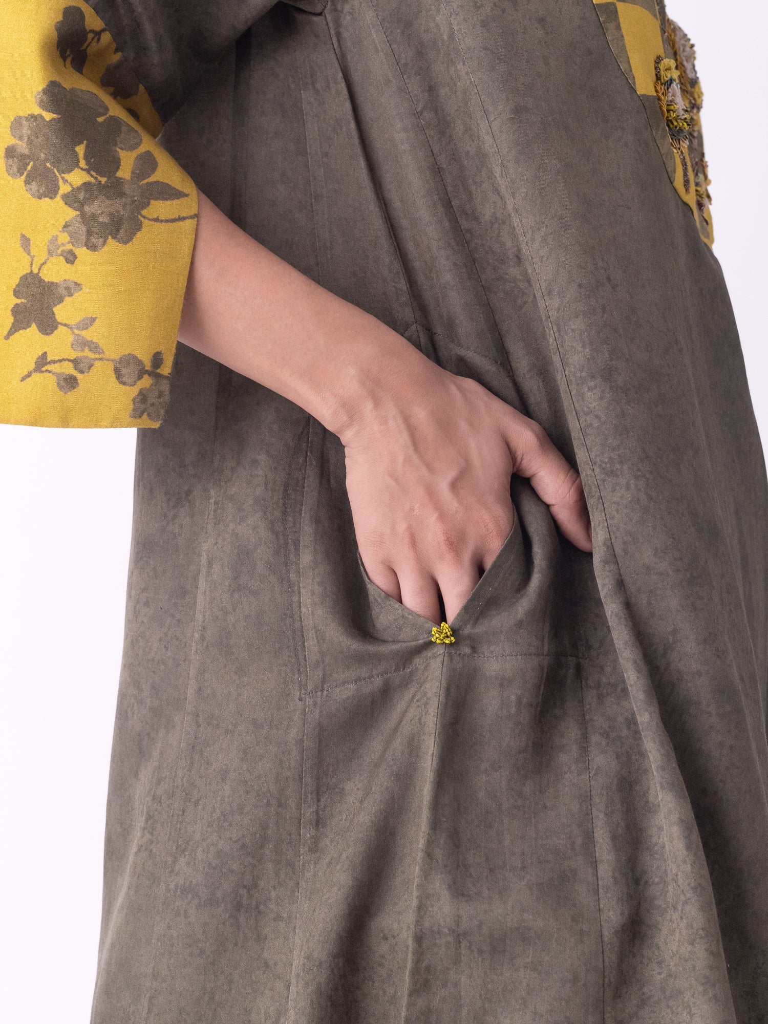 Aari Kurta - CiceroniKurta, Festive WearShades of India