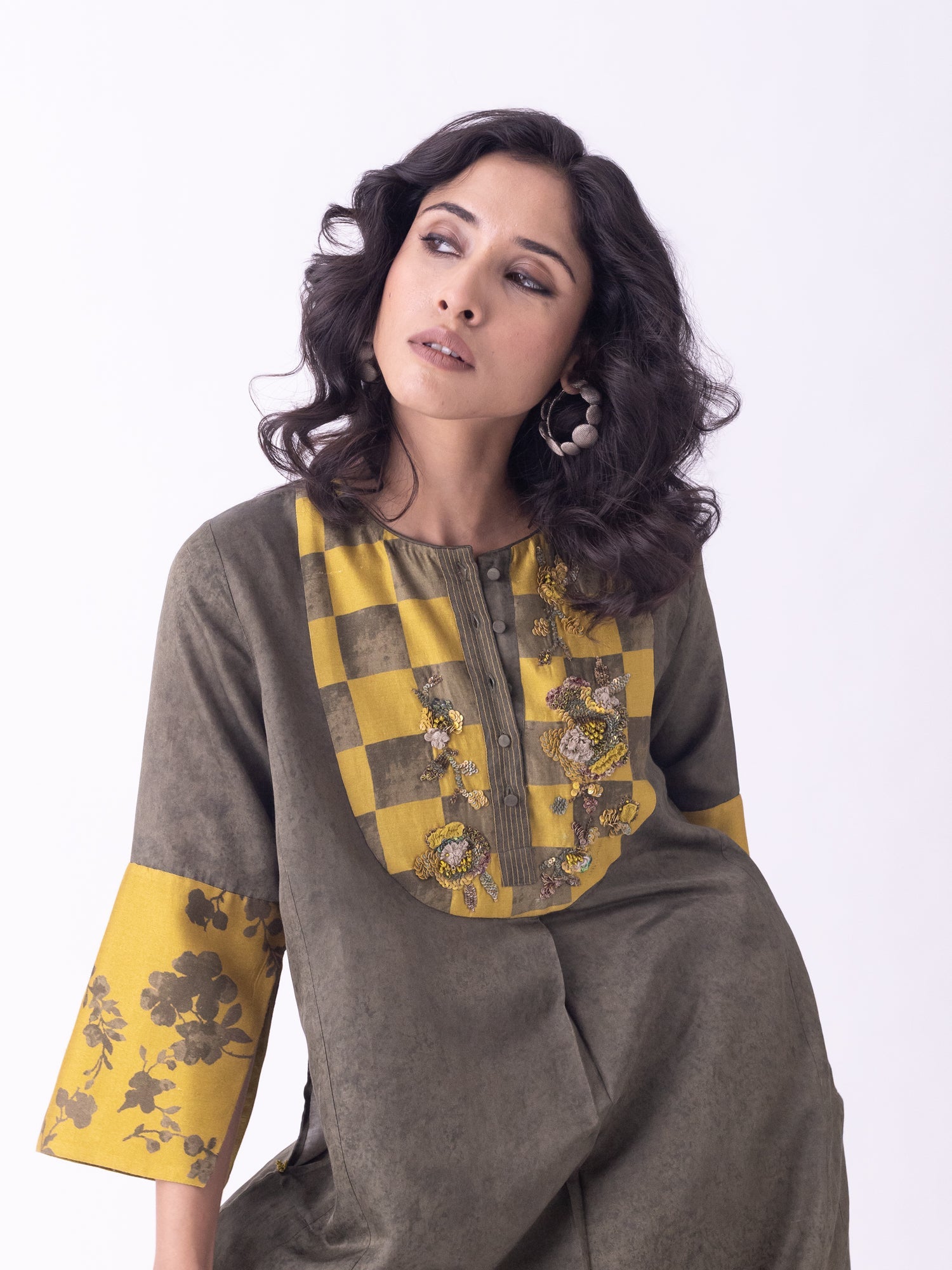 Aari Kurta - CiceroniKurta, Festive WearShades of India