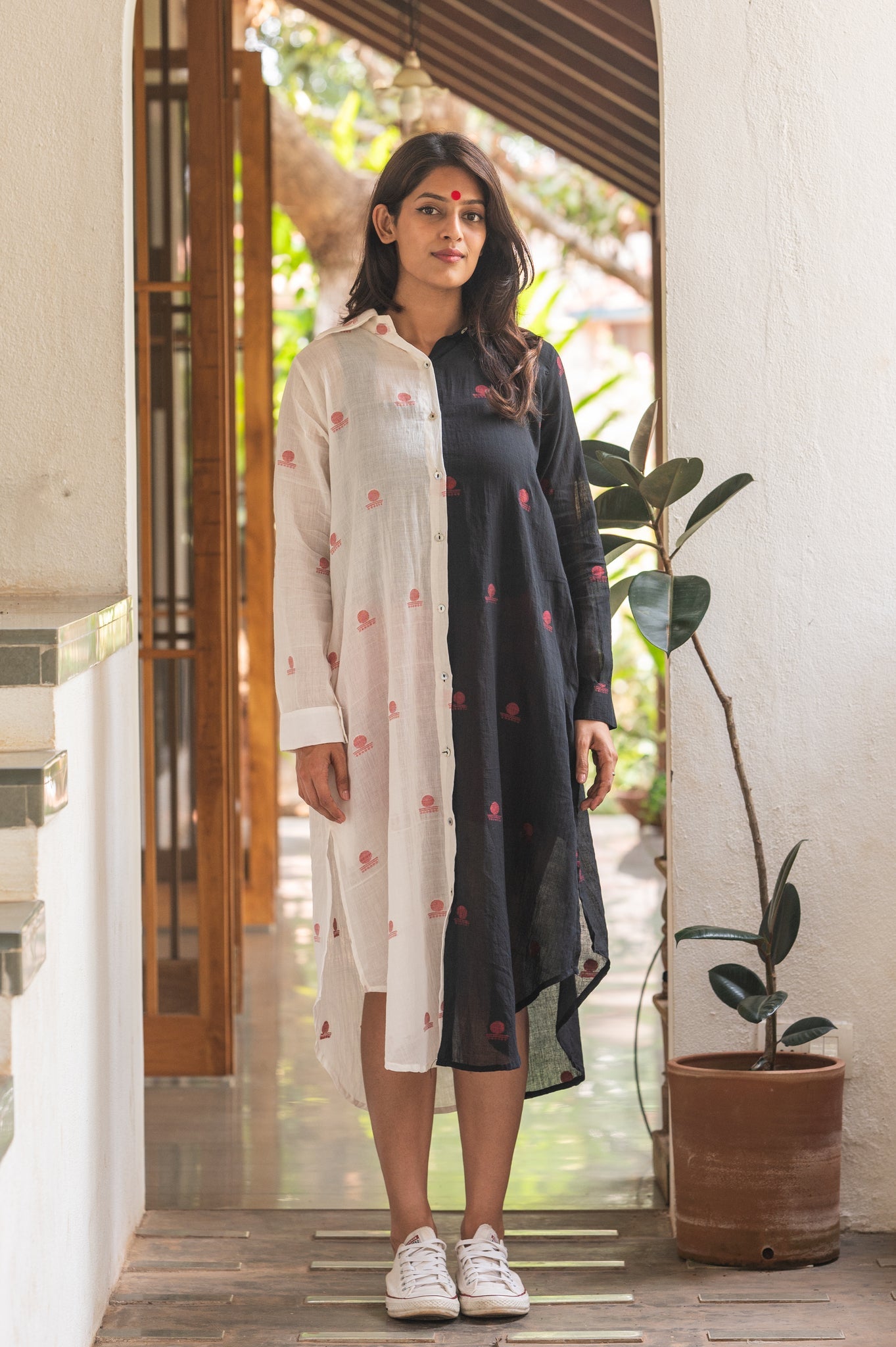 Aastey Black and White Jamdani Shirt Dress - CiceroniDressesPrathaa