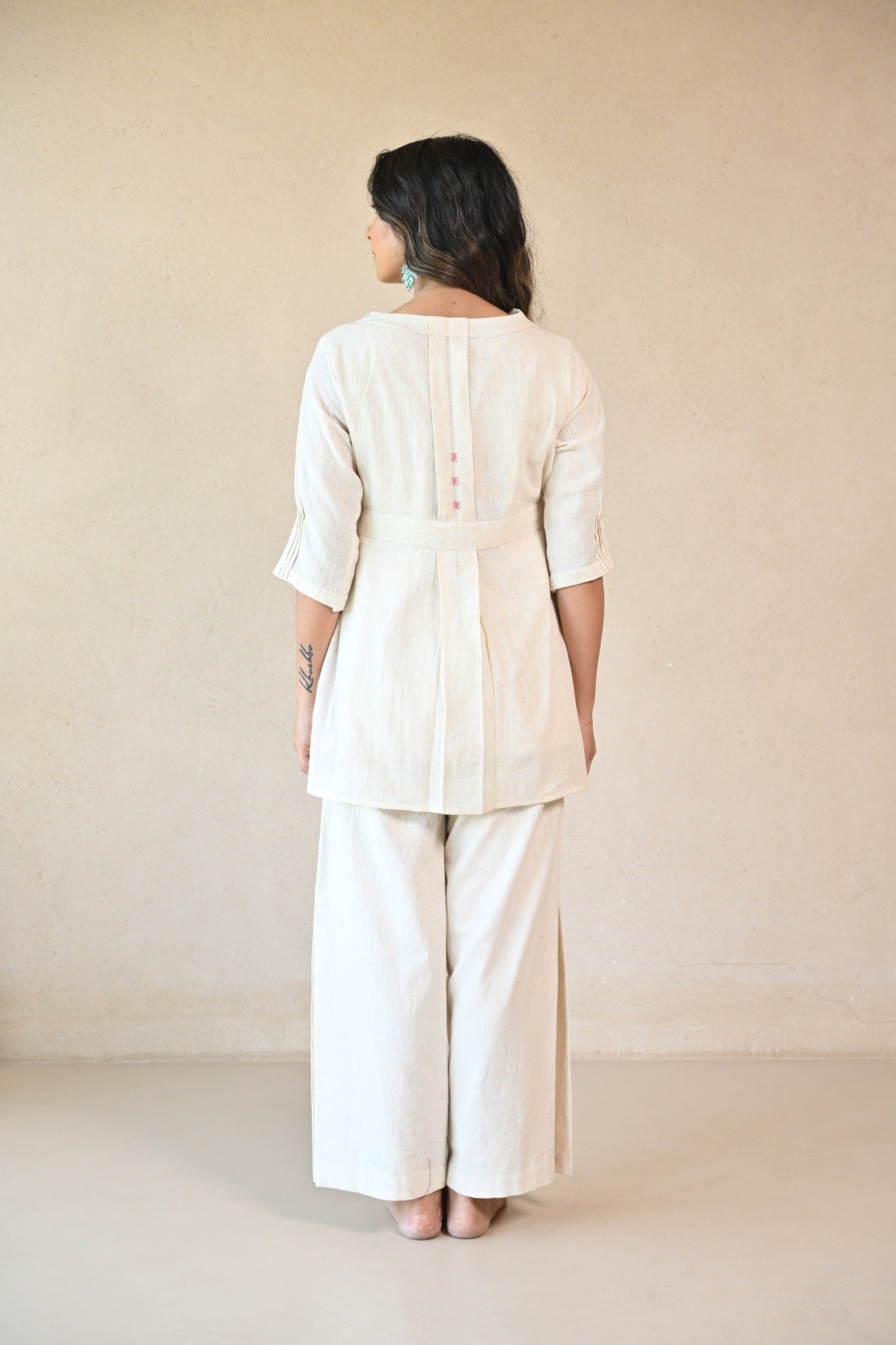 Aeris Shrug - Natural White - CiceroniJacketsRang by Rajvi