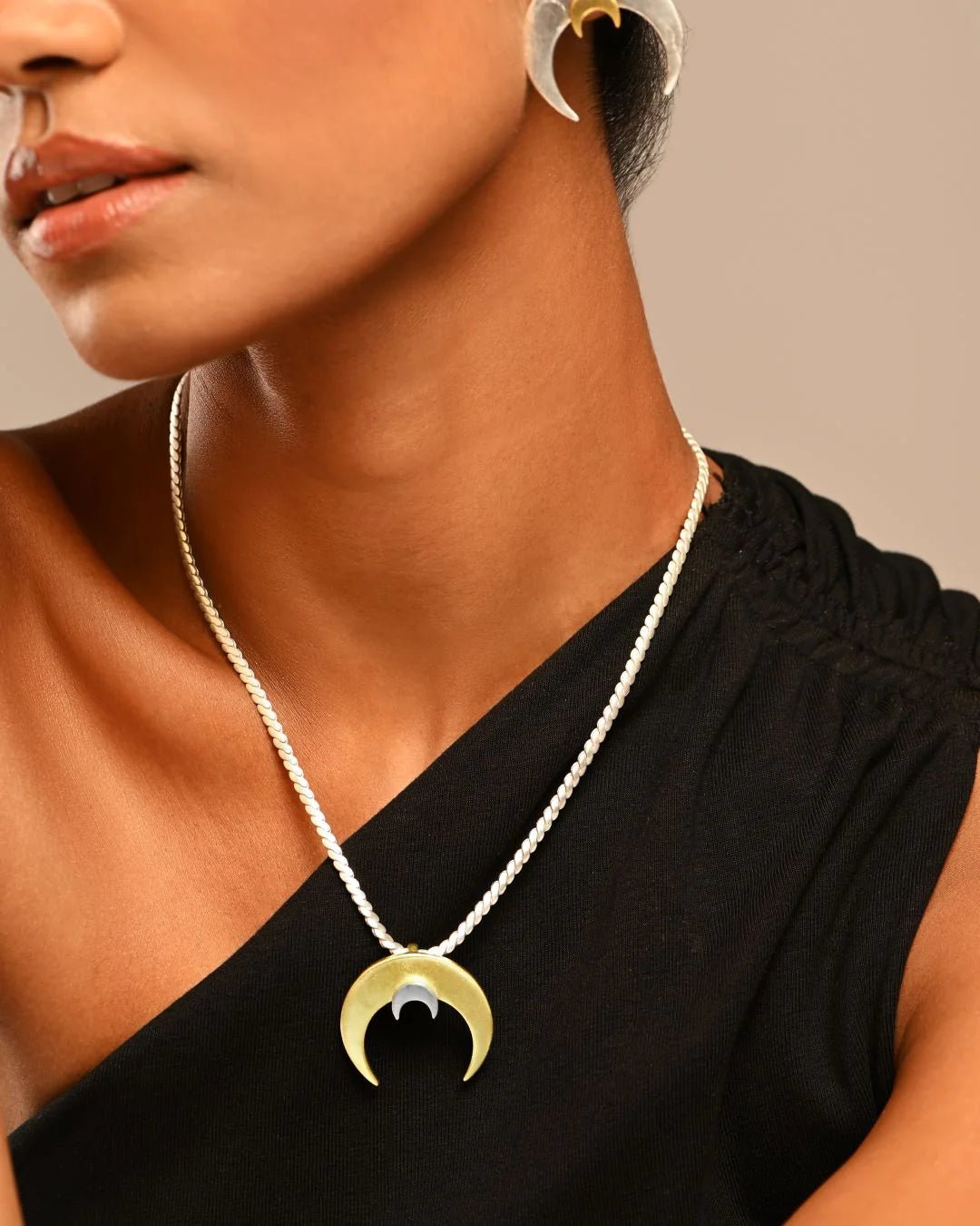 Amaris Pendant - Gold - CiceroniNeckpieceBatoki