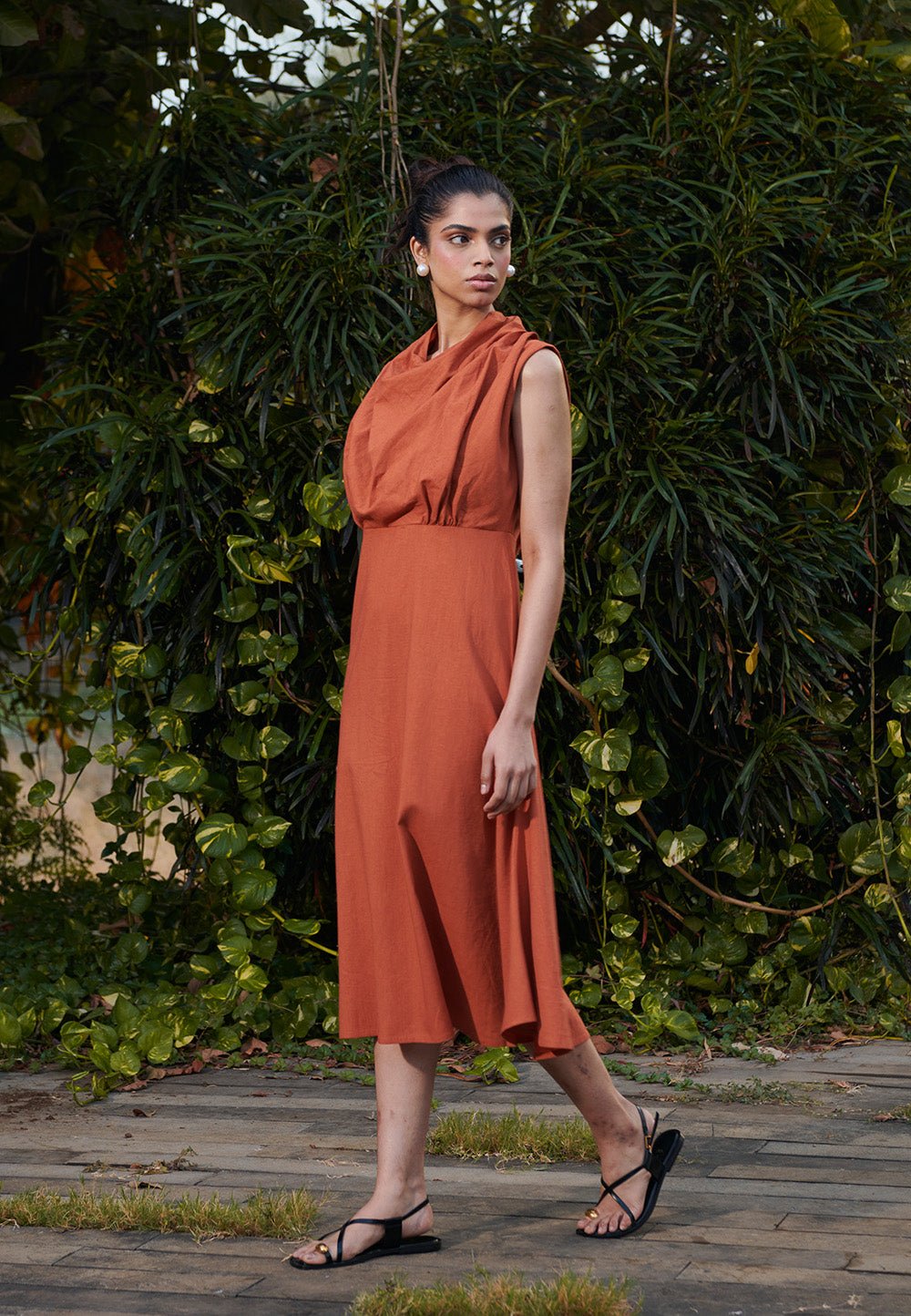 Amber Co - Linen Cowl Neck Dress - CiceroniDressesSaphed