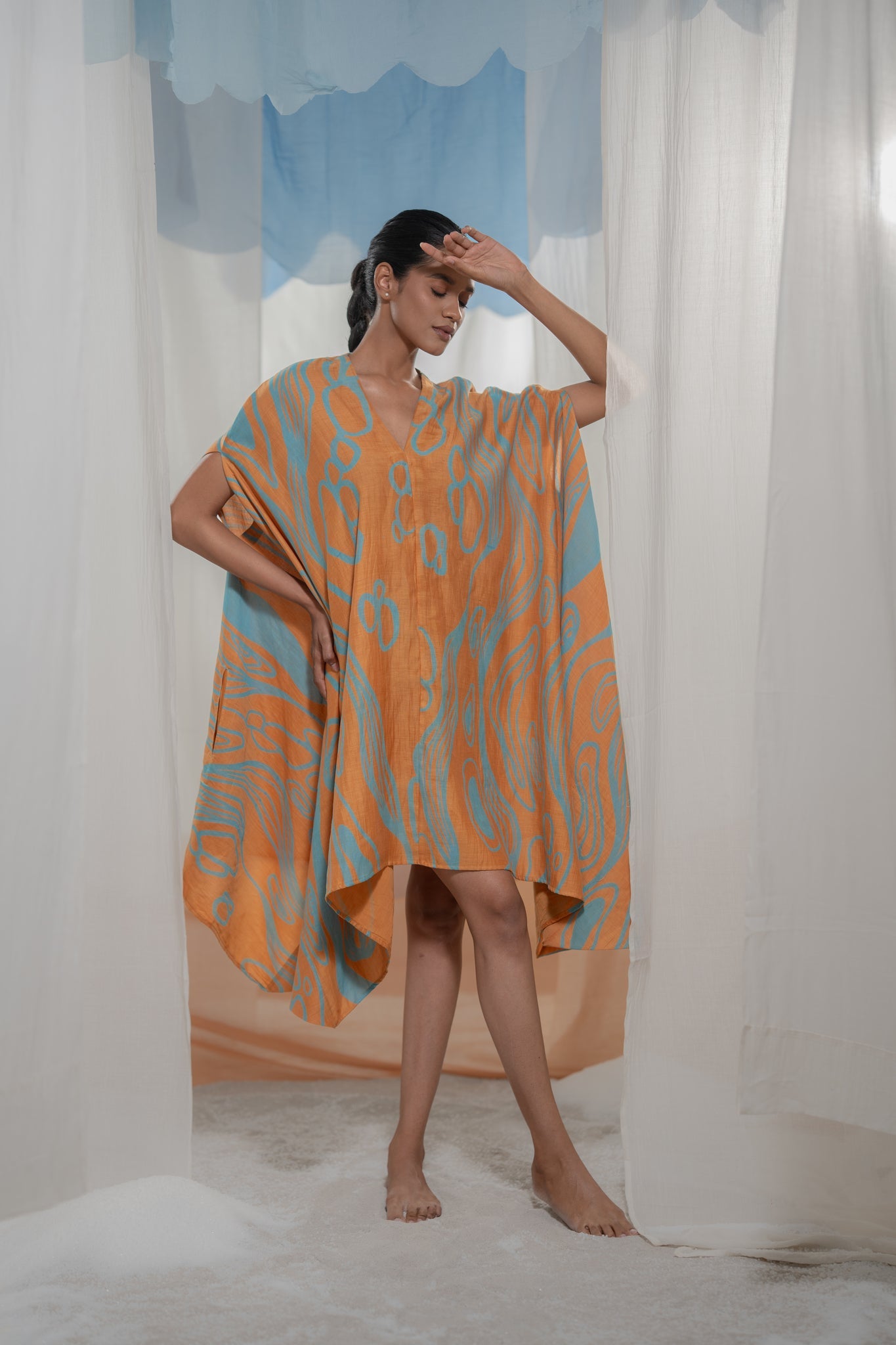 Amber Flow Poncho - CiceroniDressesAmoda - Essence Of India