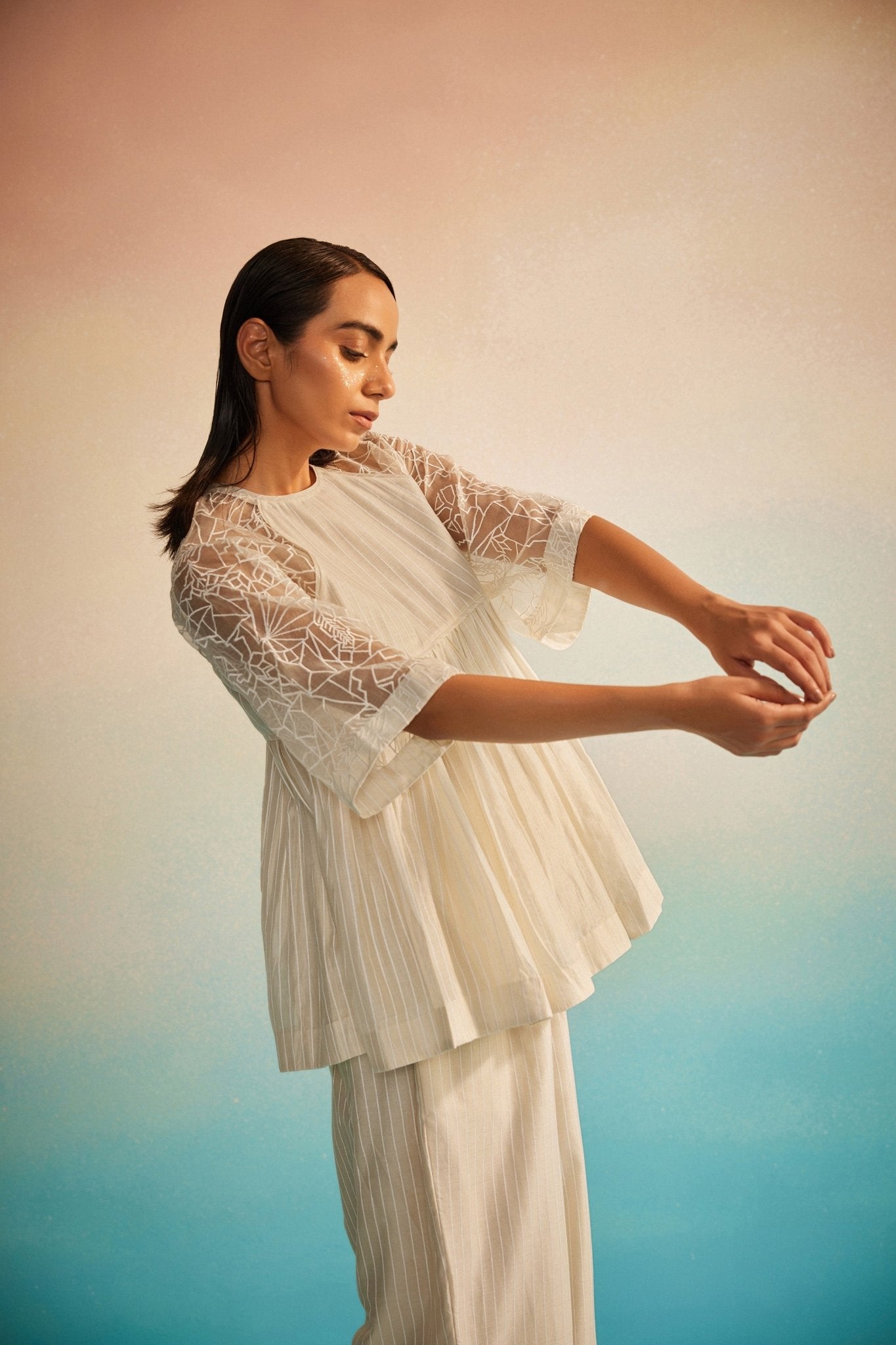 Ami Jaal Raglan Top - CiceroniTopsAhmev