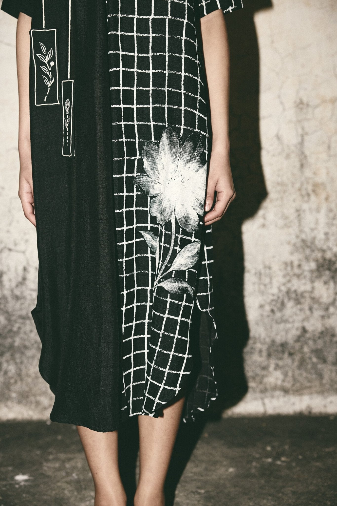 AN Grid Bloom Kaftan - CiceroniDressesATBW