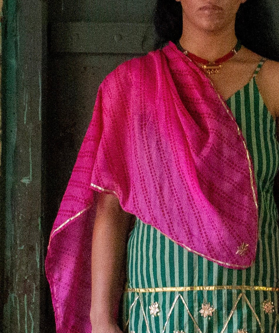 Anaaro - fuschia pink hand block print cotton kota doria dupatta - CiceroniDupattaAnaaro