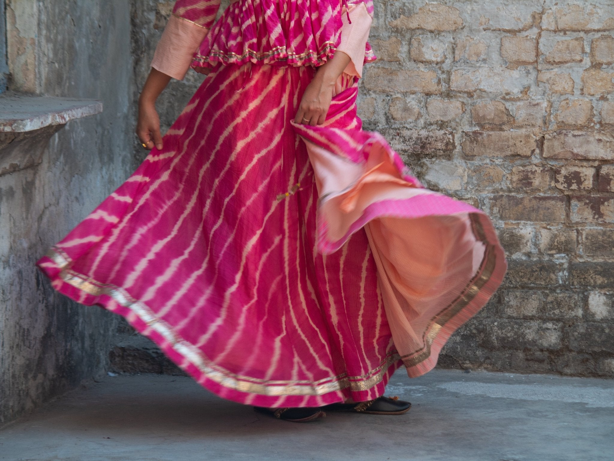 Anaaro - watermelon pink Khara panelled skirt in cotton kota doria with tie and dye leheriya - CiceroniSkirtAnaaro