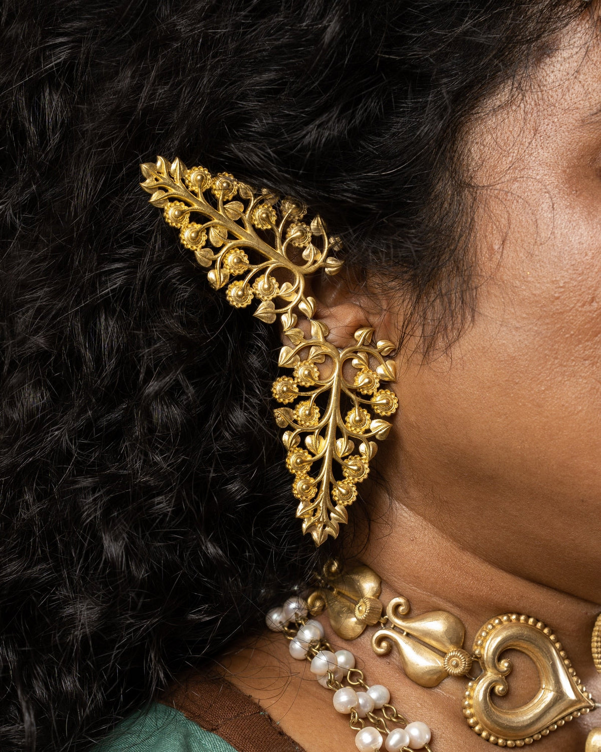 Anki Bunki Aditi – Tarulata - Antique Gold Brass Earrings - CiceroniEarringsAnki Bunki