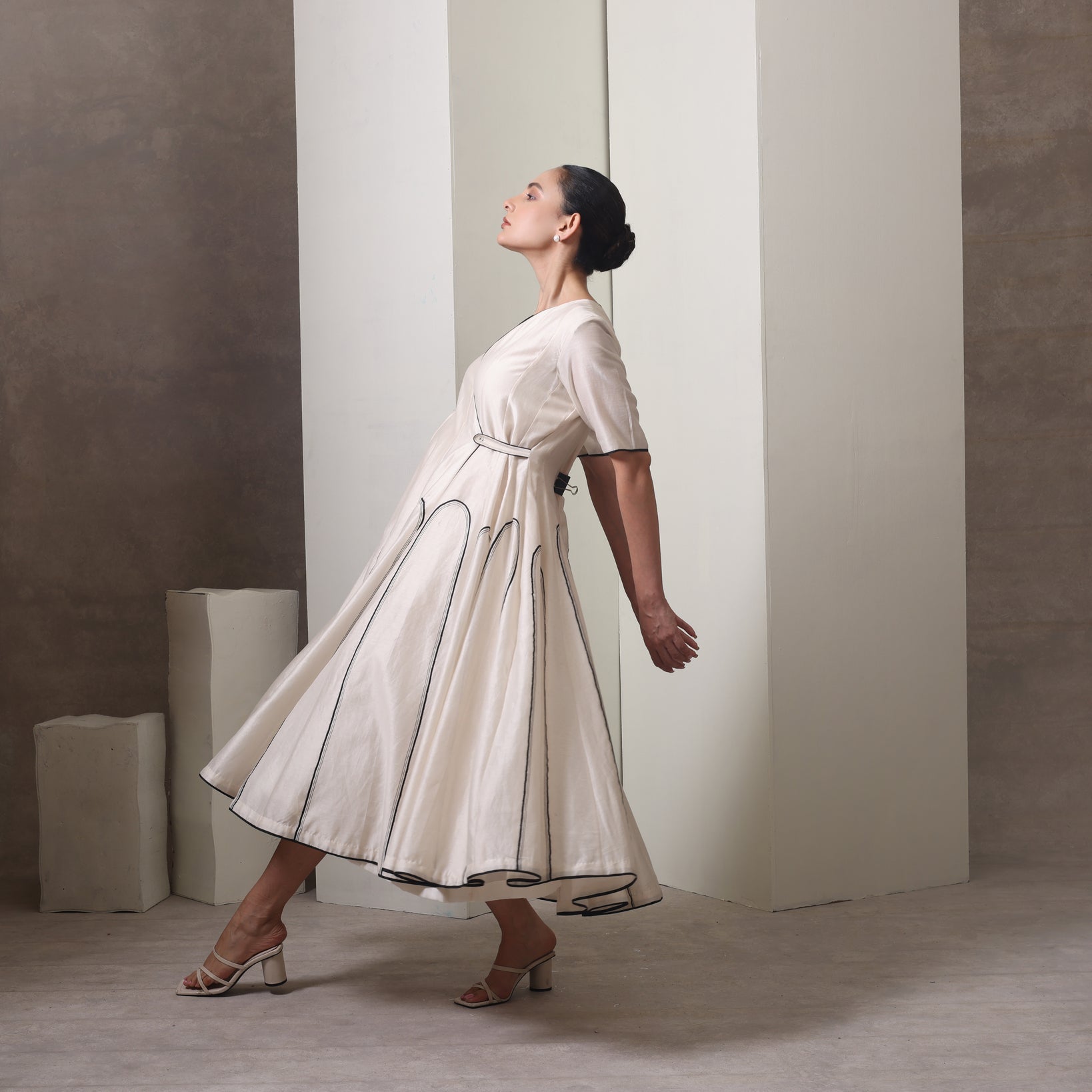 Arch Overlaped Dress - CiceroniDressesChokhi Chorri