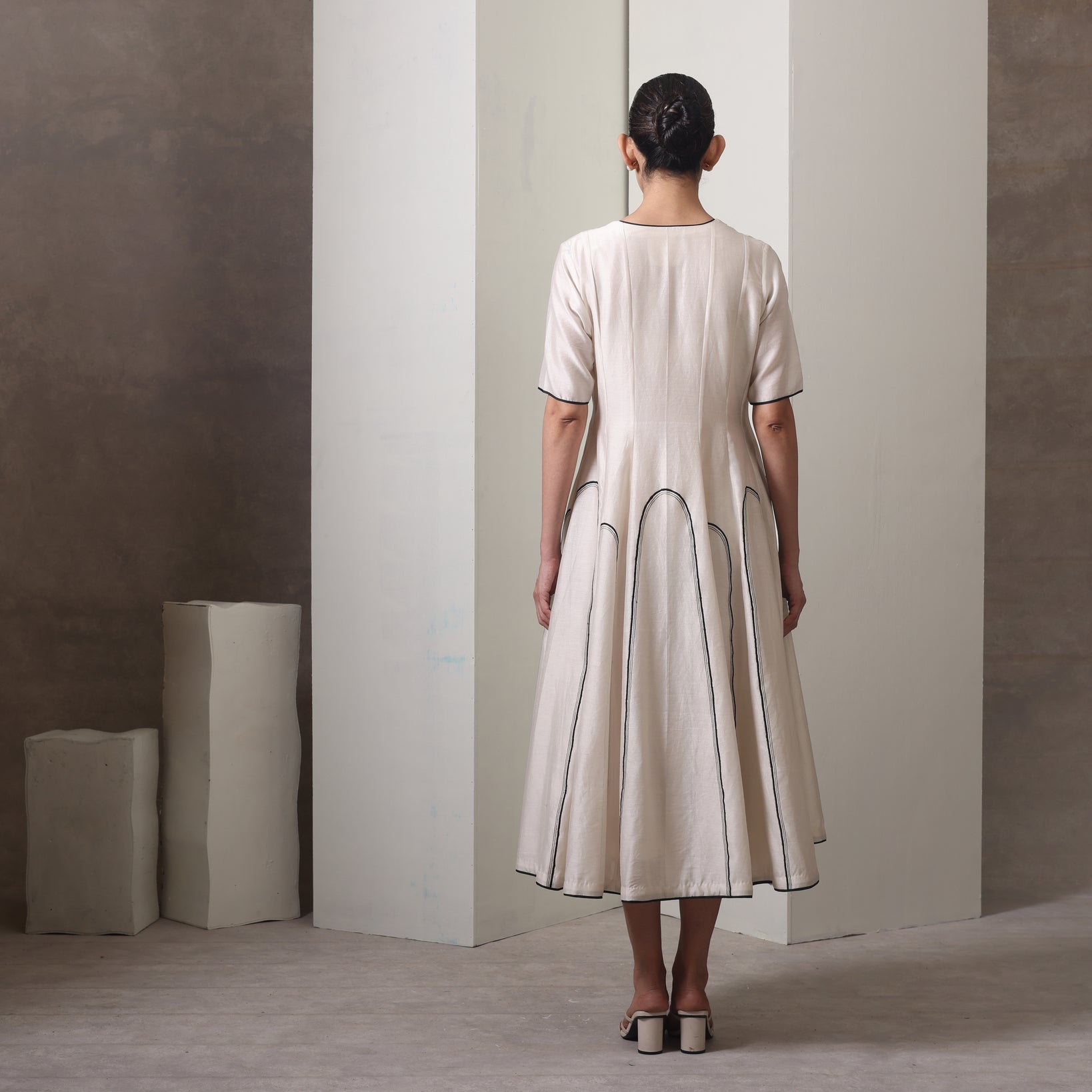 Arch Overlaped Dress - CiceroniDressesChokhi Chorri