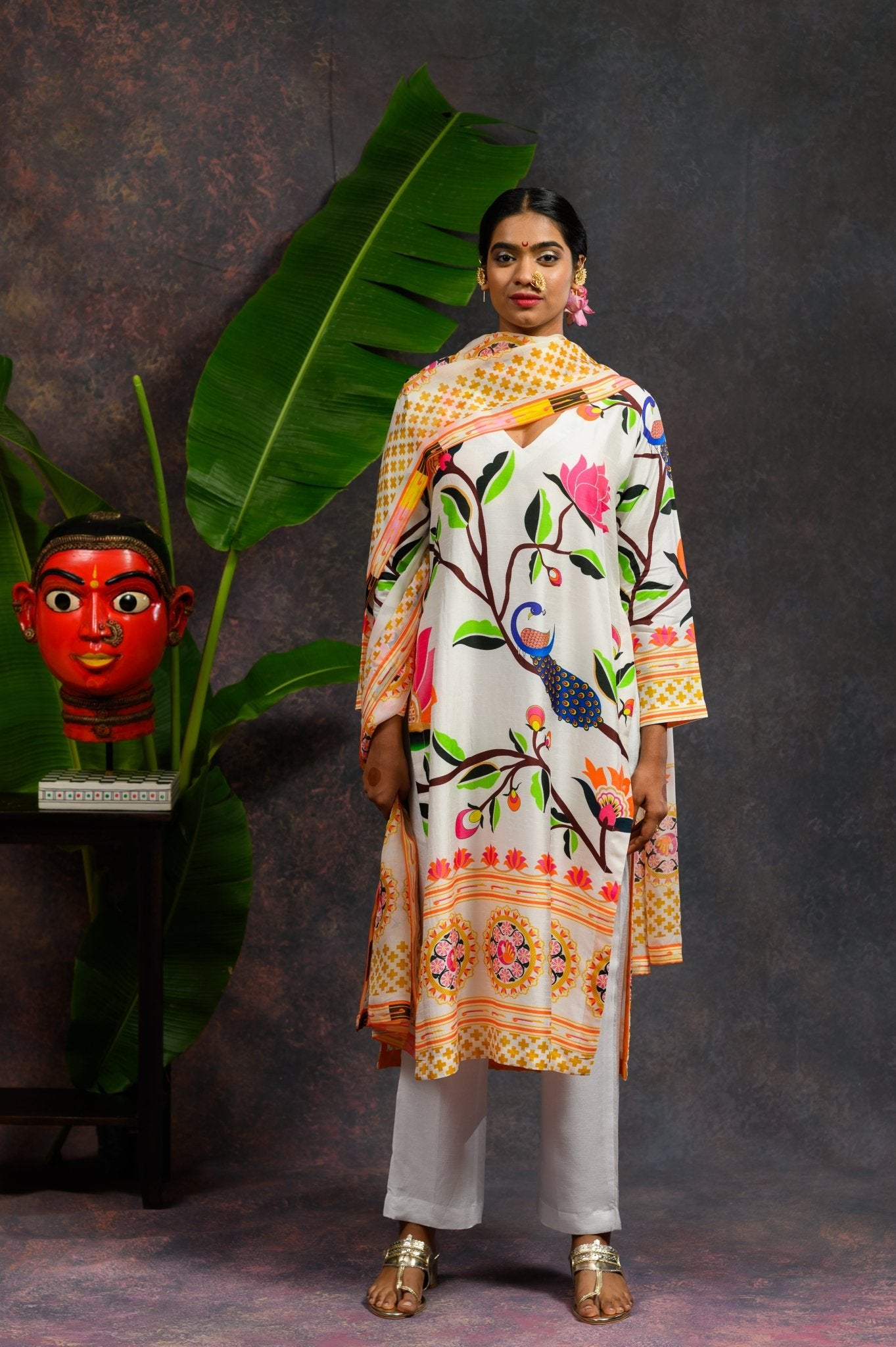 Asawali White Kurta Set - CiceroniKurta SetsPrachi Kamat