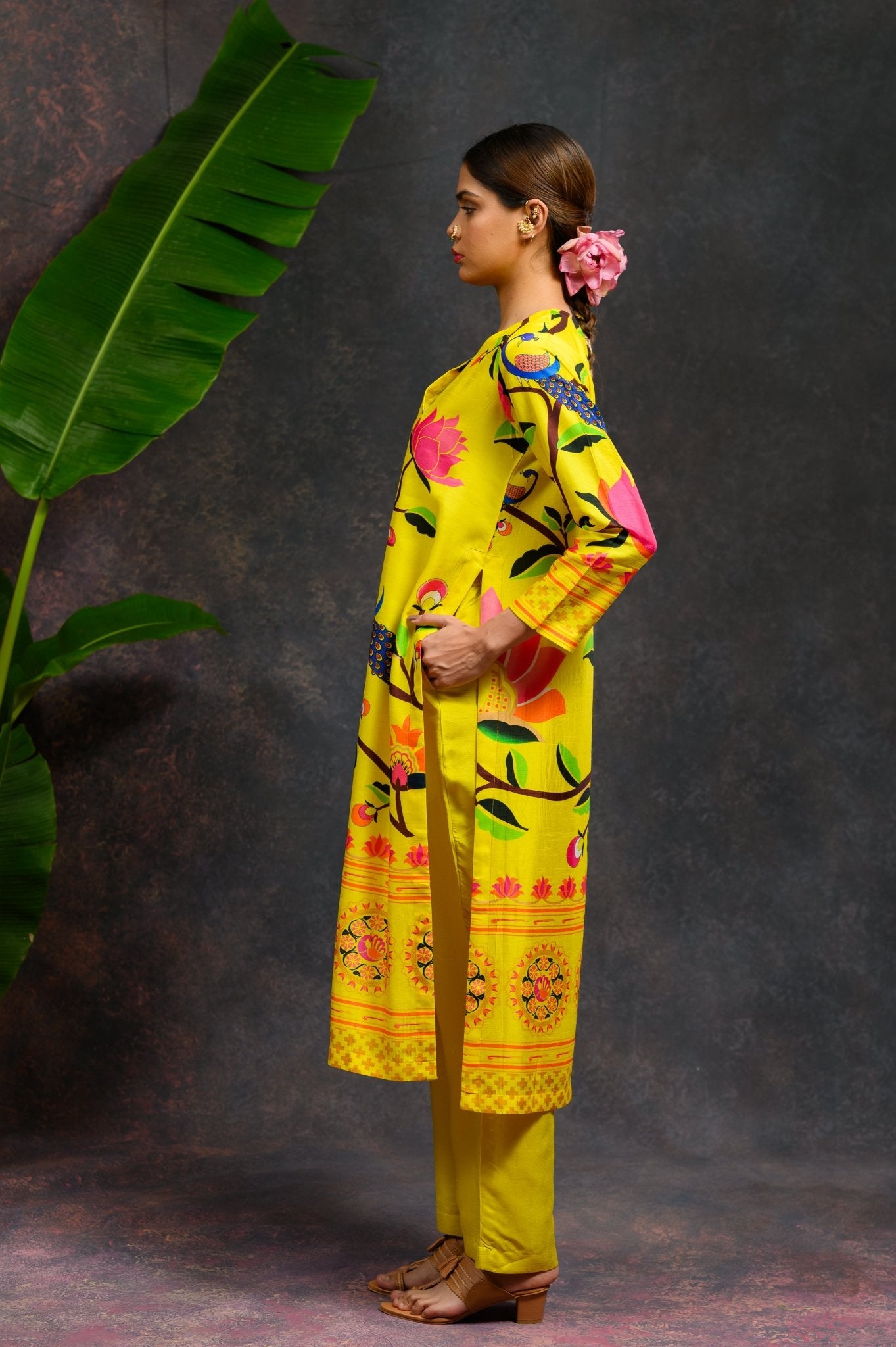 Asawali Yellow Kurta Set - CiceroniKurta SetsPrachi Kamat