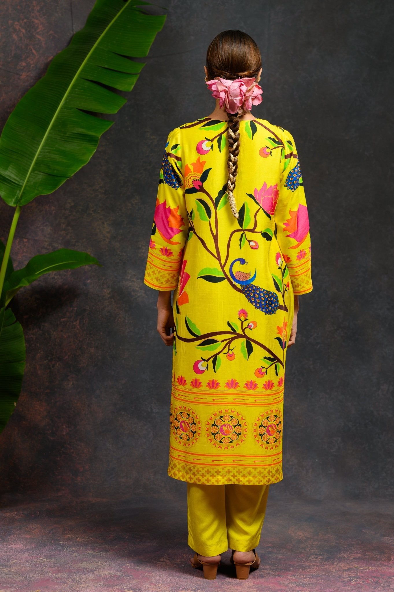 Asawali Yellow Kurta Set - CiceroniKurta SetsPrachi Kamat