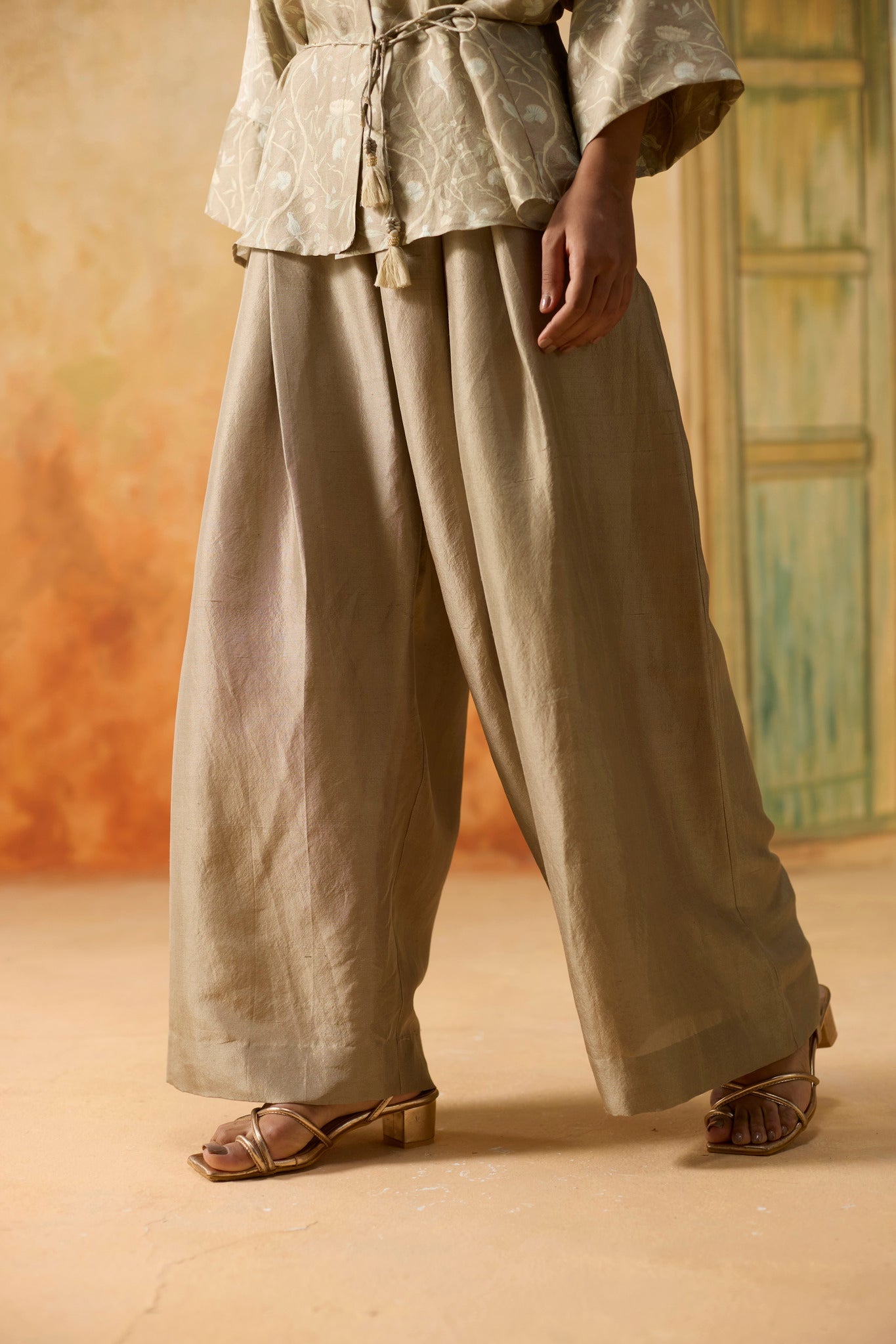 Ashen Co - ord Set - Beige and Off - White - CiceroniCo - ord SetKhyati Rughani