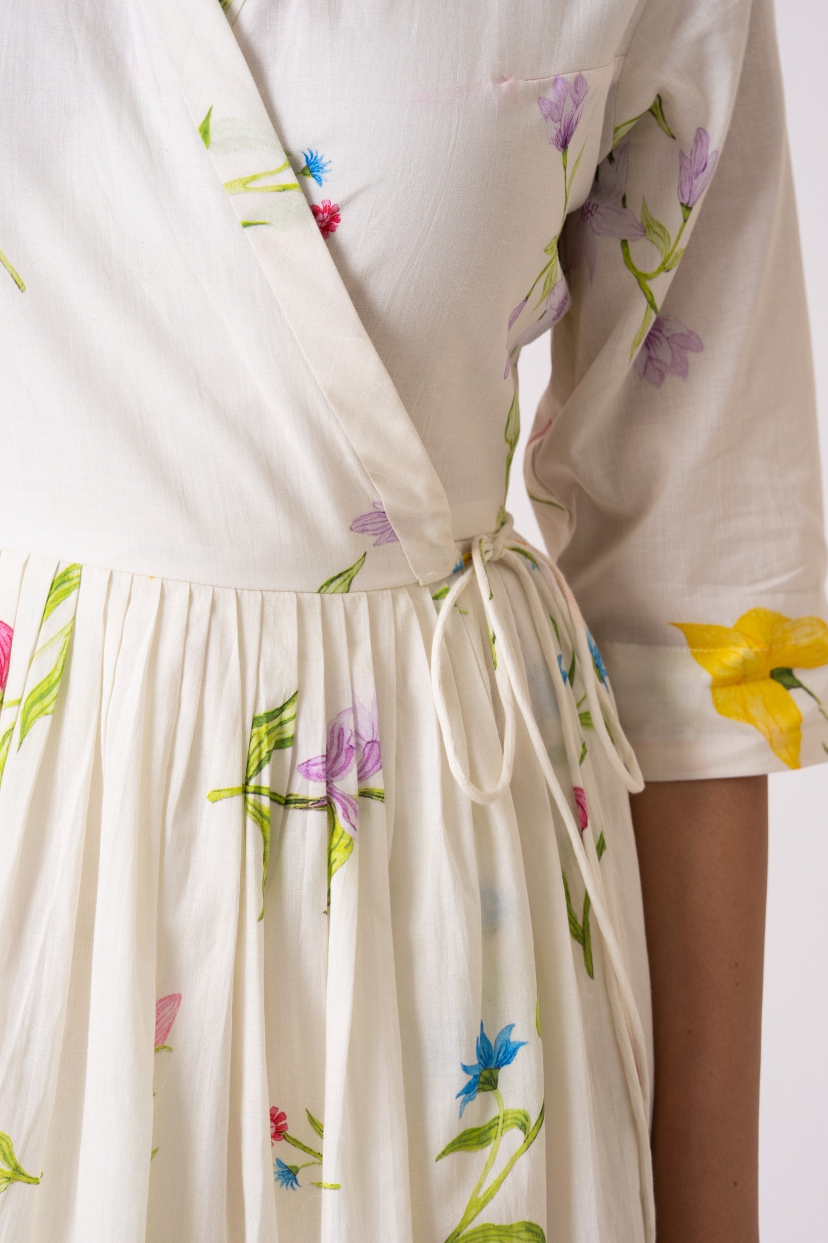 Aura Dress - Off-white - CiceroniDressesThe Kaatn Trail