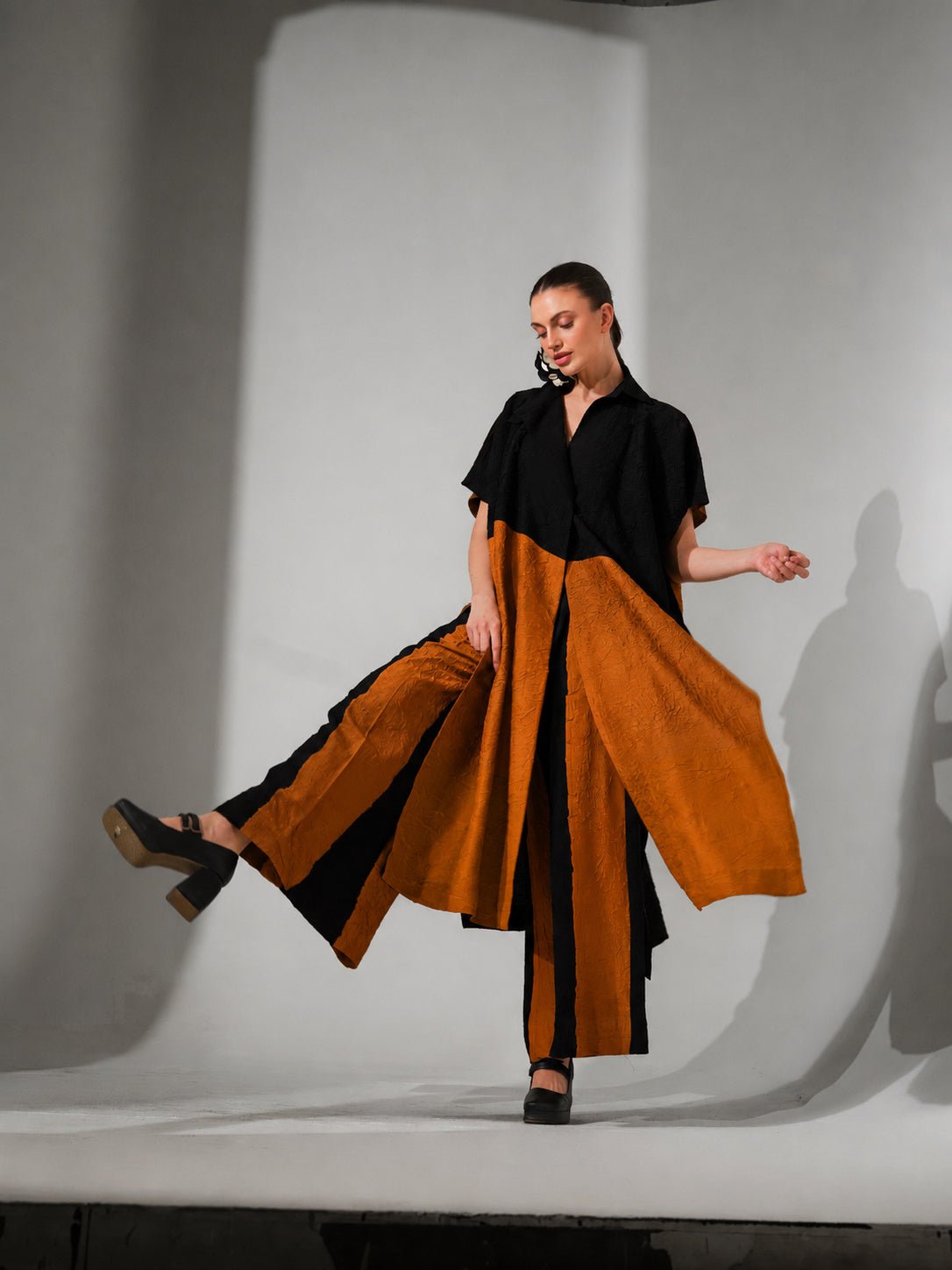 Awaken Tunic - Ochre - CiceroniTunicsStoique