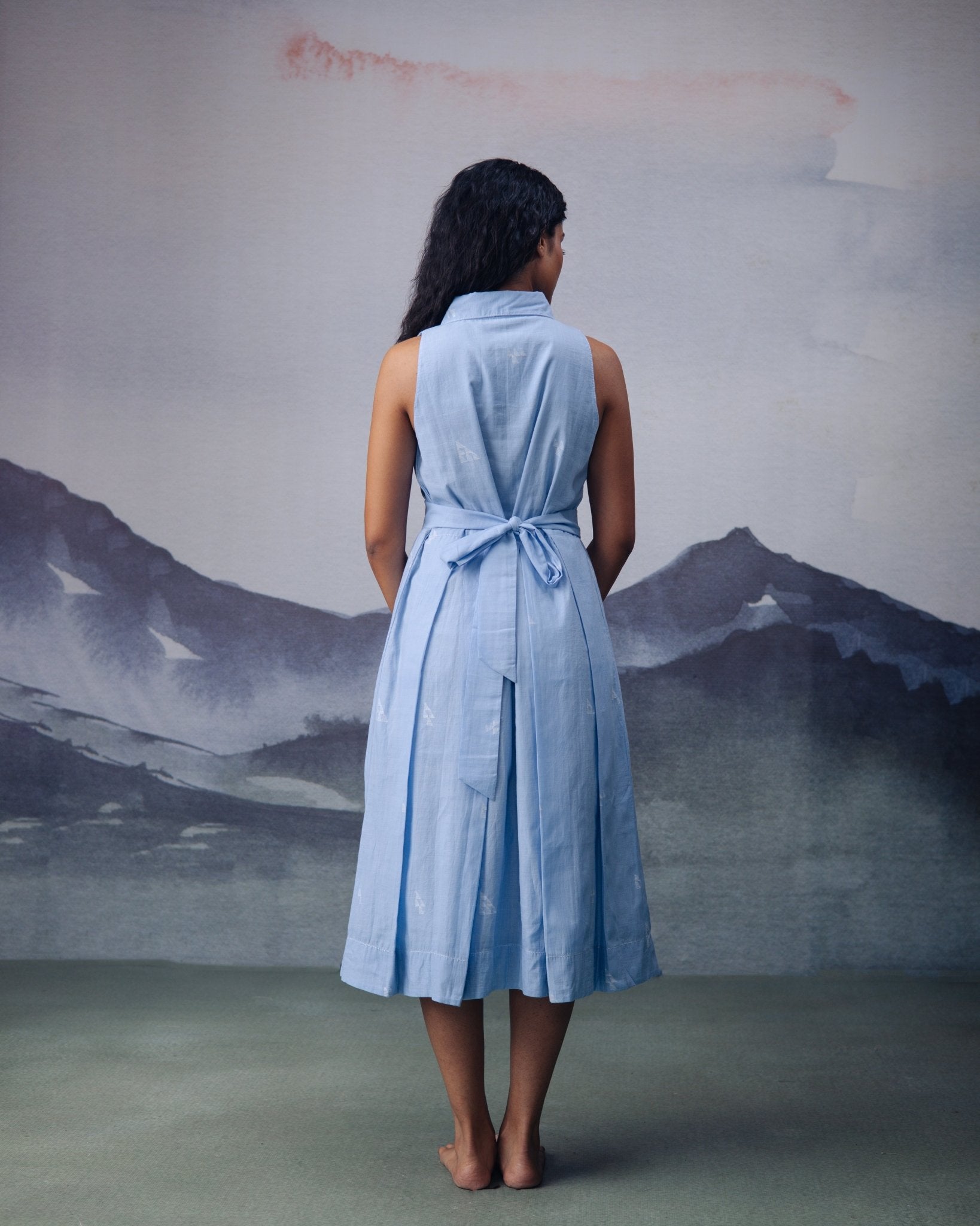 Azure Box Pleat Sleeveless Dress - CiceroniDressesGulmohar Calcutta