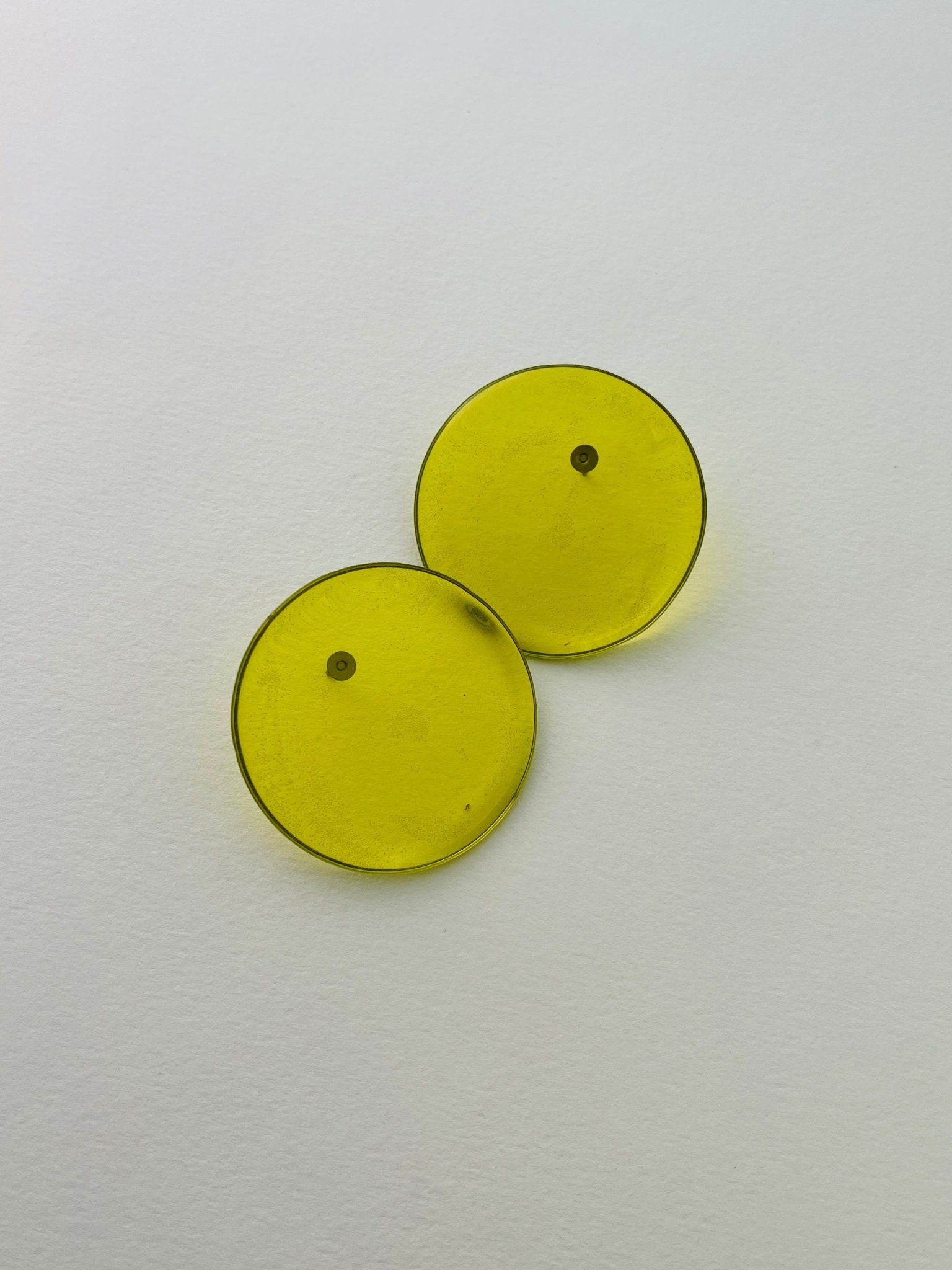 Back to the 60's - Circular - Olive - CiceroniEarringsShivani Vaishnavi