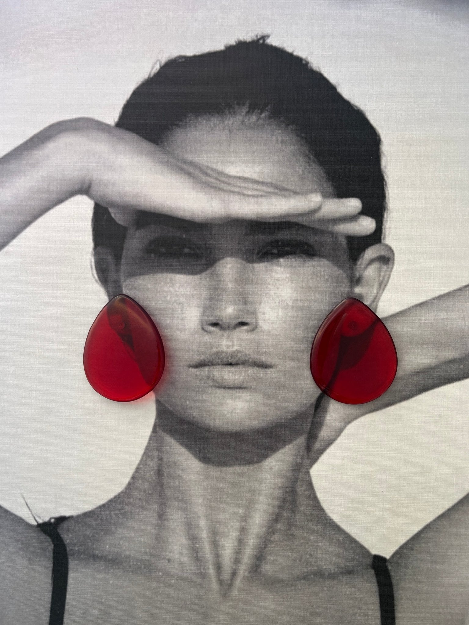 Back to the 60's - Drop - Red - CiceroniEarringsShivani Vaishnavi