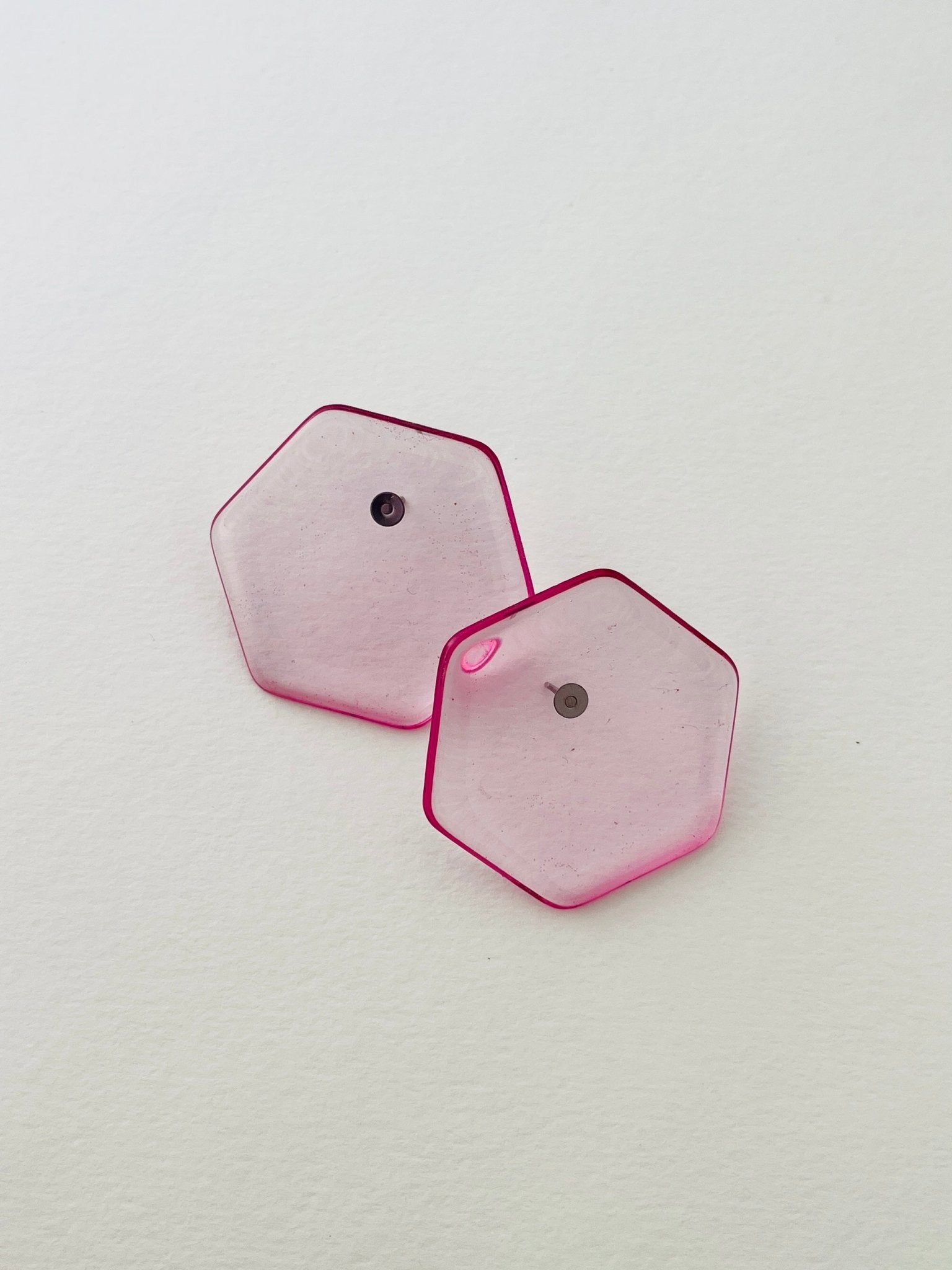 Back to the 60's - Hexagonal - Pink - CiceroniEarringsShivani Vaishnavi