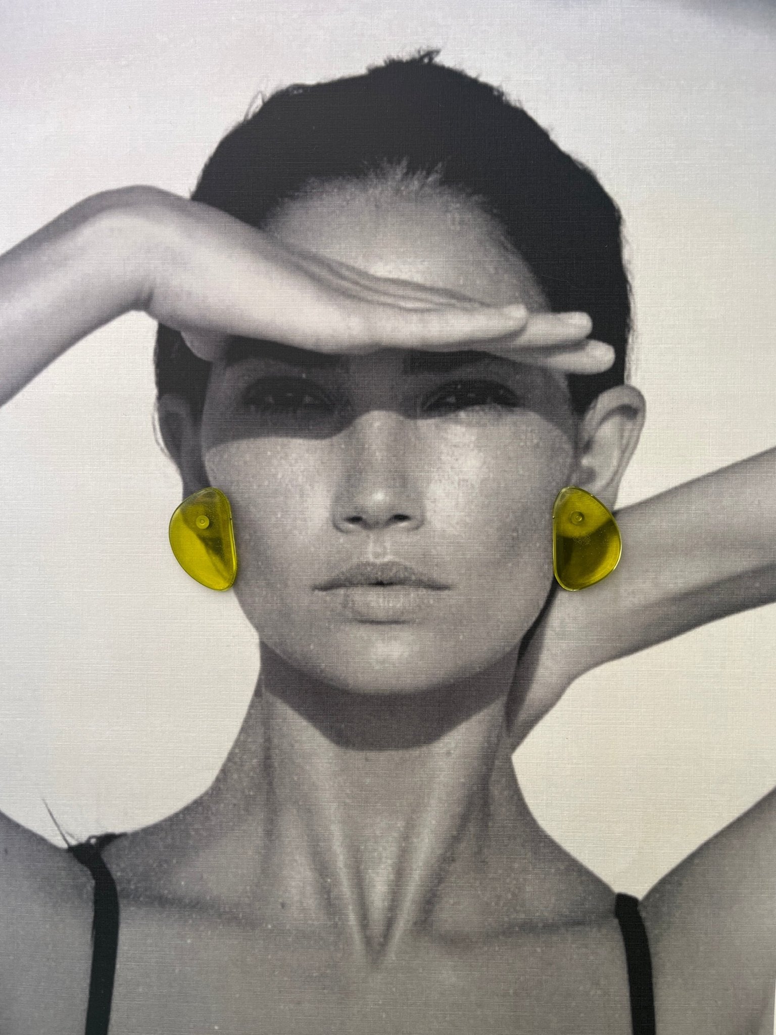 Back to the 60's - Pebble - Yellow - CiceroniEarringsShivani Vaishnavi