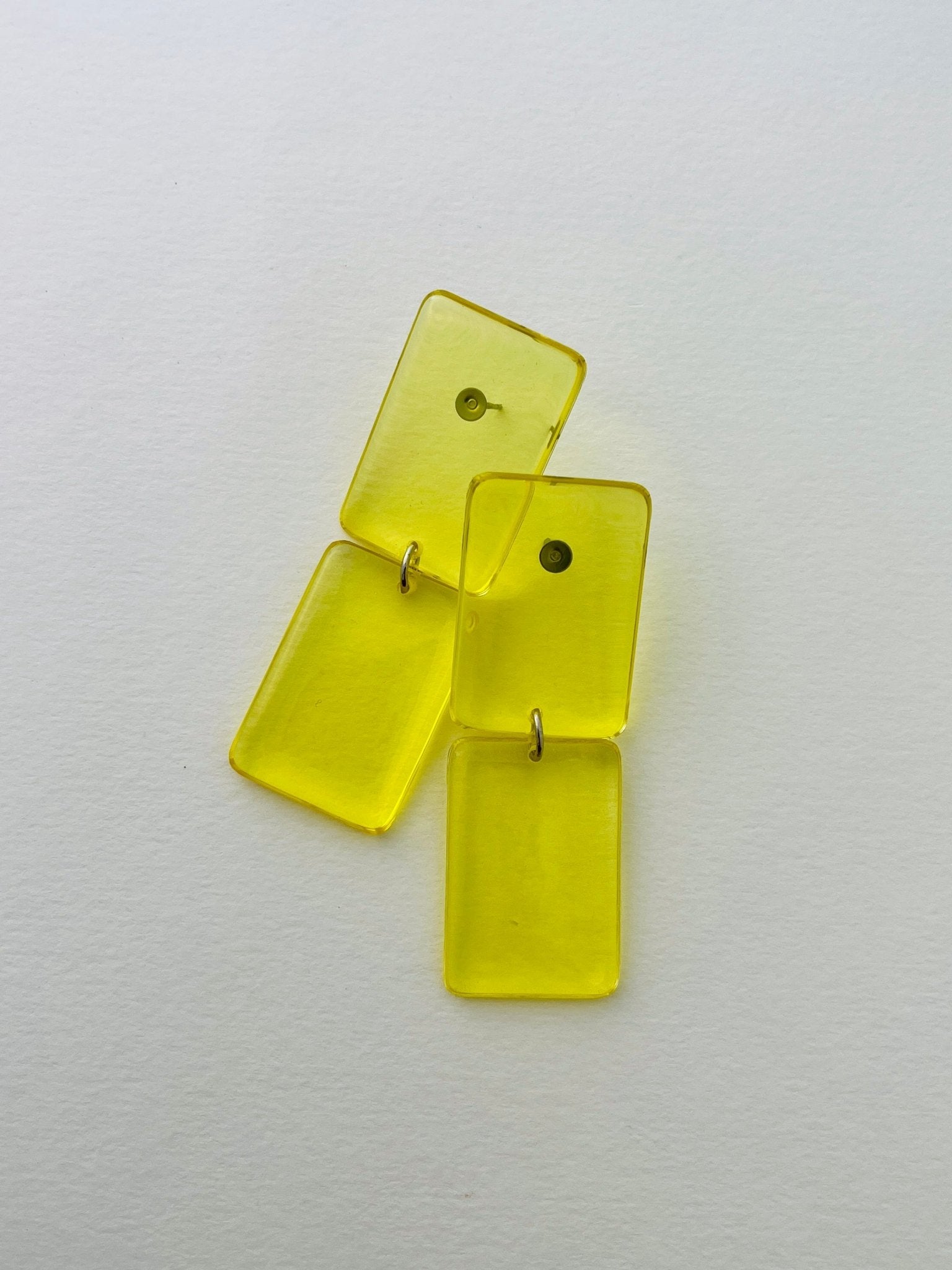 Back to the 60's - Square - Yellow - CiceroniEarringsShivani Vaishnavi