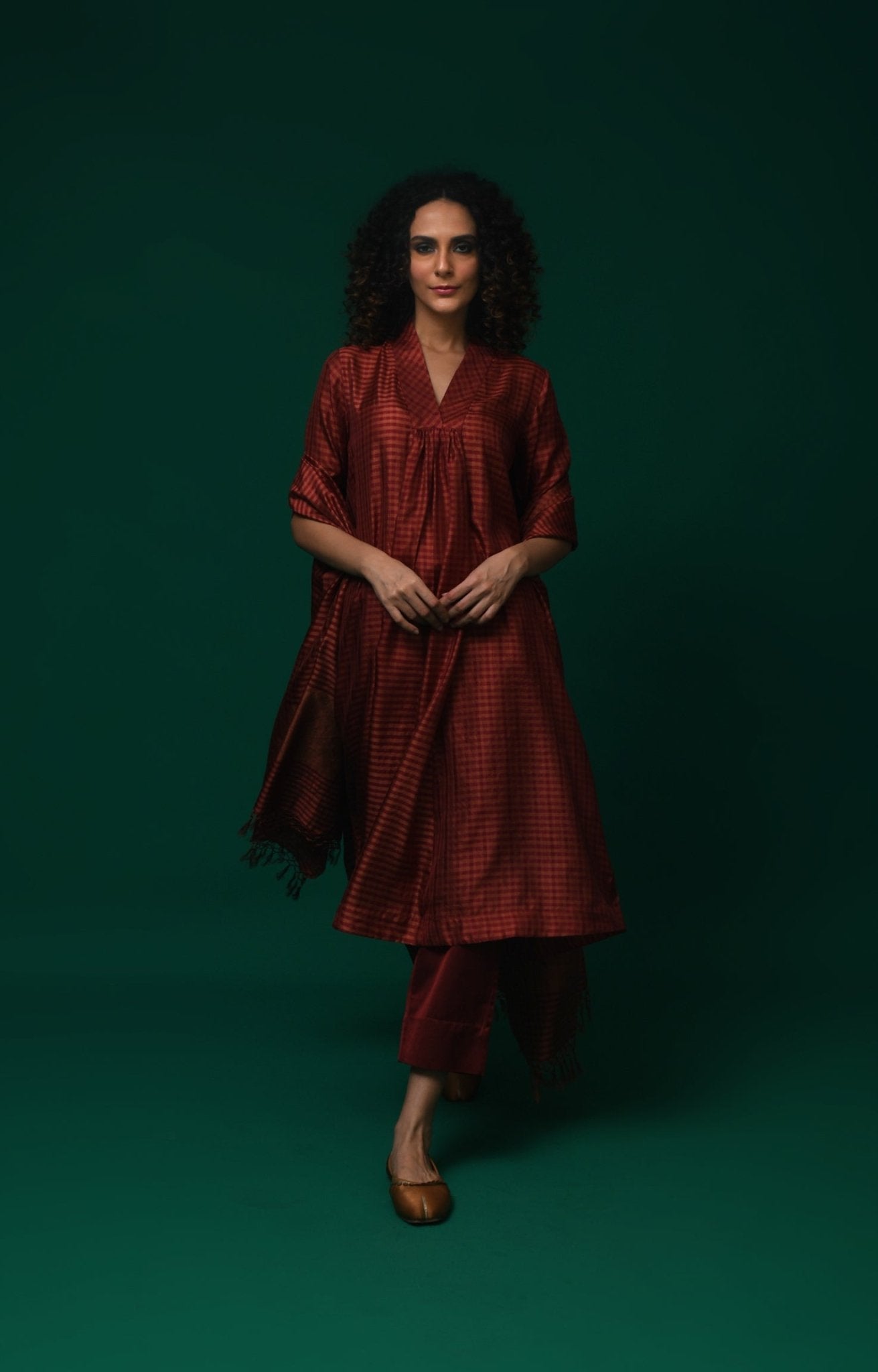 Bangalore Silk Plaid Co - Ord Set with Silk Jamdani Dupatta (Set of 3) - Maroon - CiceroniKurta Set, Festive WearHiranya