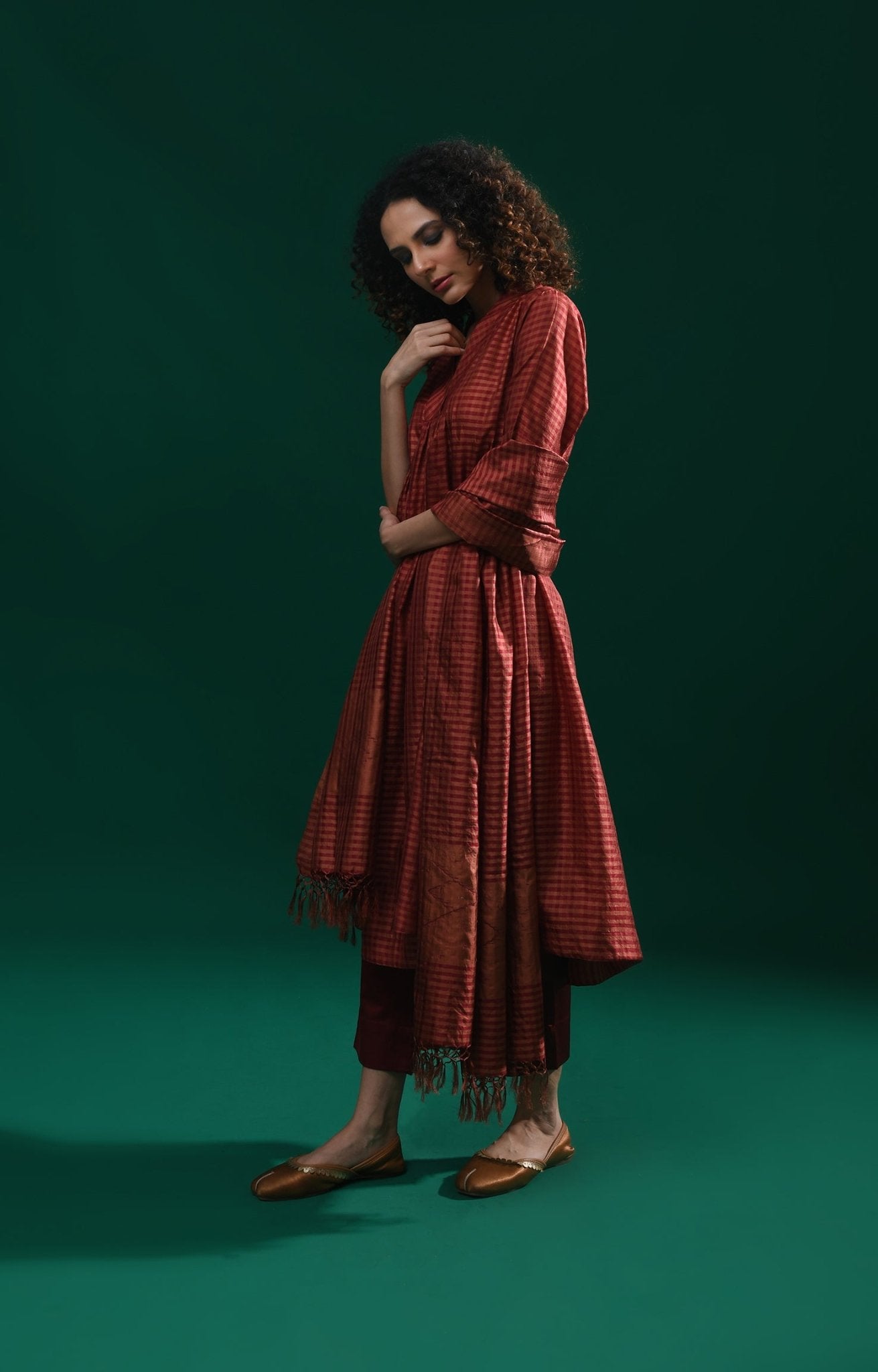 Bangalore Silk Plaid Co - Ord Set with Silk Jamdani Dupatta (Set of 3) - Maroon - CiceroniKurta Set, Festive WearHiranya