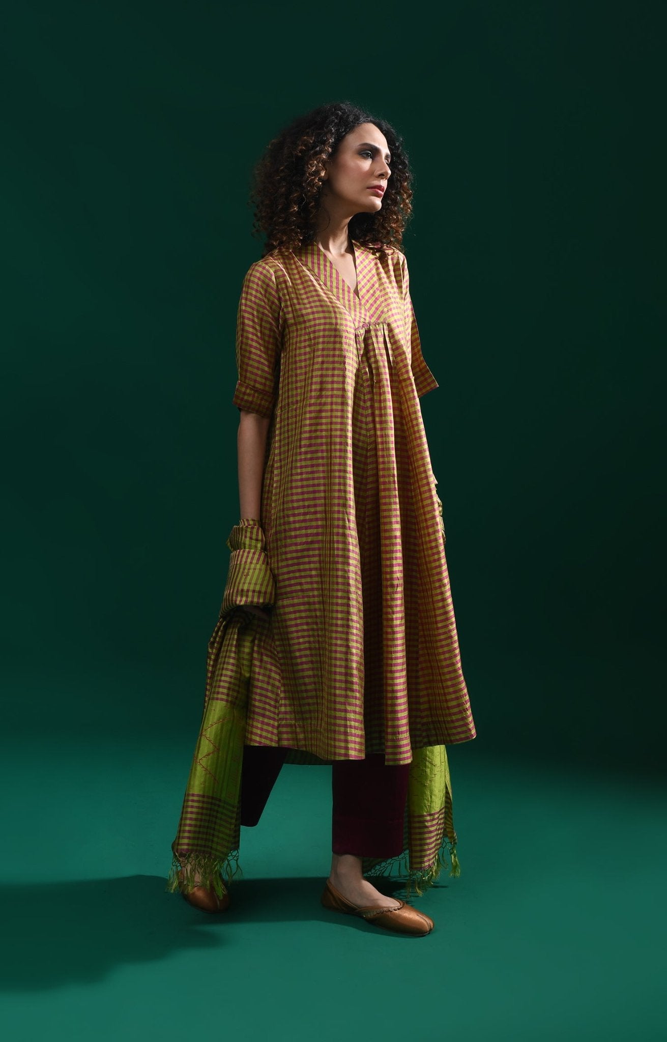 Bangalore Silk Plaid Co - Ord Set with Silk Jamdani Dupatta (Set of 3) - Olive and Pink - CiceroniKurta Set, Festive WearHiranya