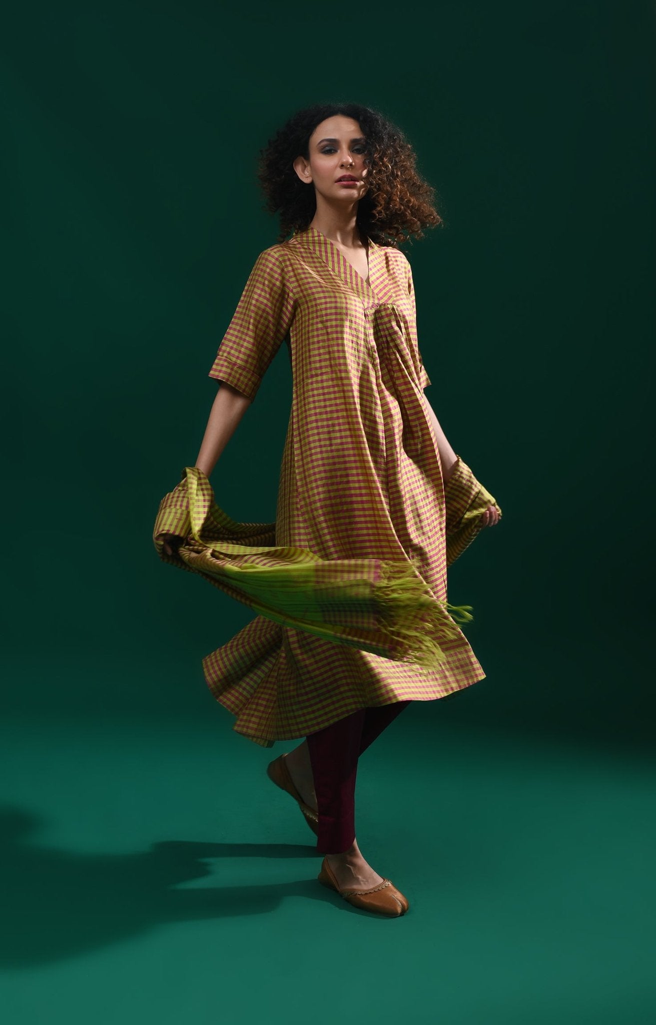 Bangalore Silk Plaid Co - Ord Set with Silk Jamdani Dupatta (Set of 3) - Olive and Pink - CiceroniKurta Set, Festive WearHiranya