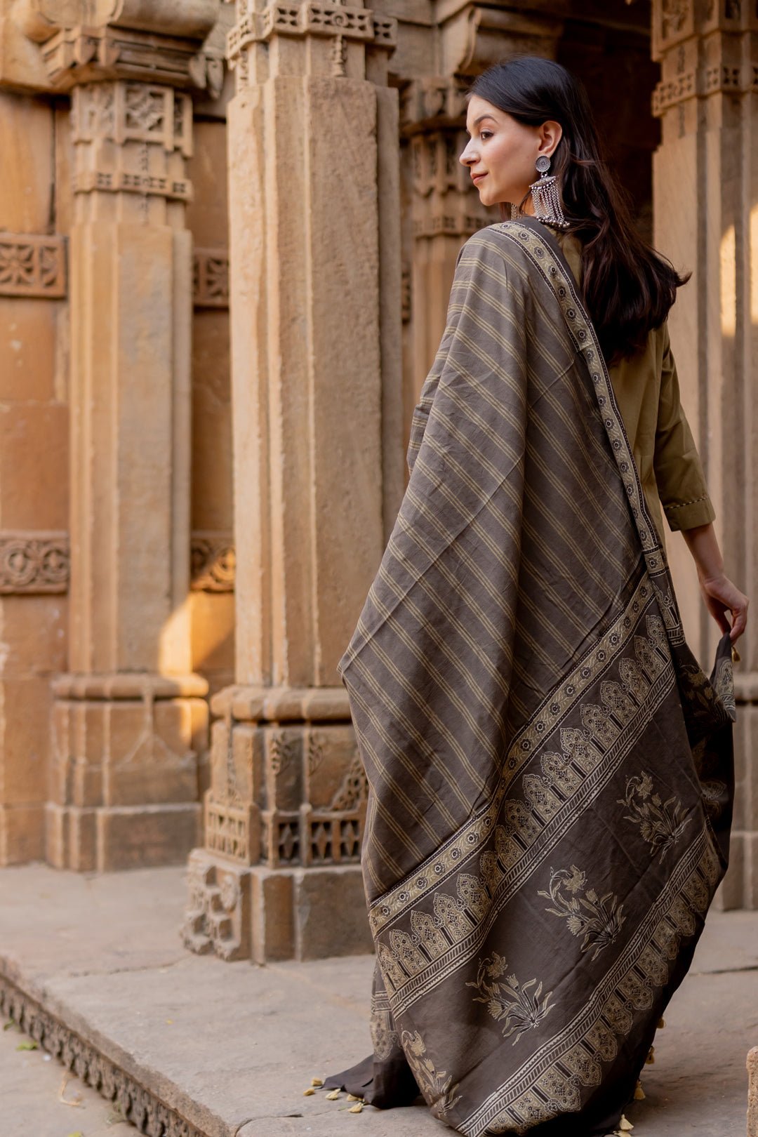 Banni Clay Kurta Set with Ajrakh Dupatta - CiceroniKurta Set, Everyday WearMaidaan