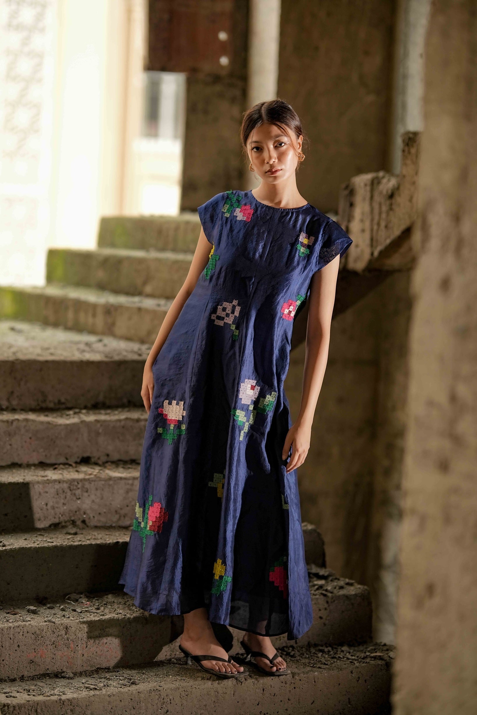 Becoming Dress - CiceroniDressesFive Thirty Somewhere