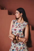 Beige Chintz Co - Linen Sleeveless Fitted Kurta Set - CiceroniKurta SetsSaphed