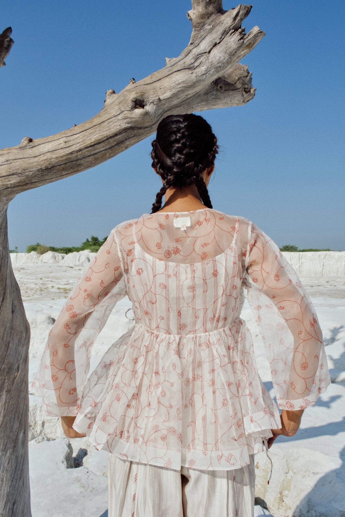 Bella Angrakhi - CiceroniTopsAhmev