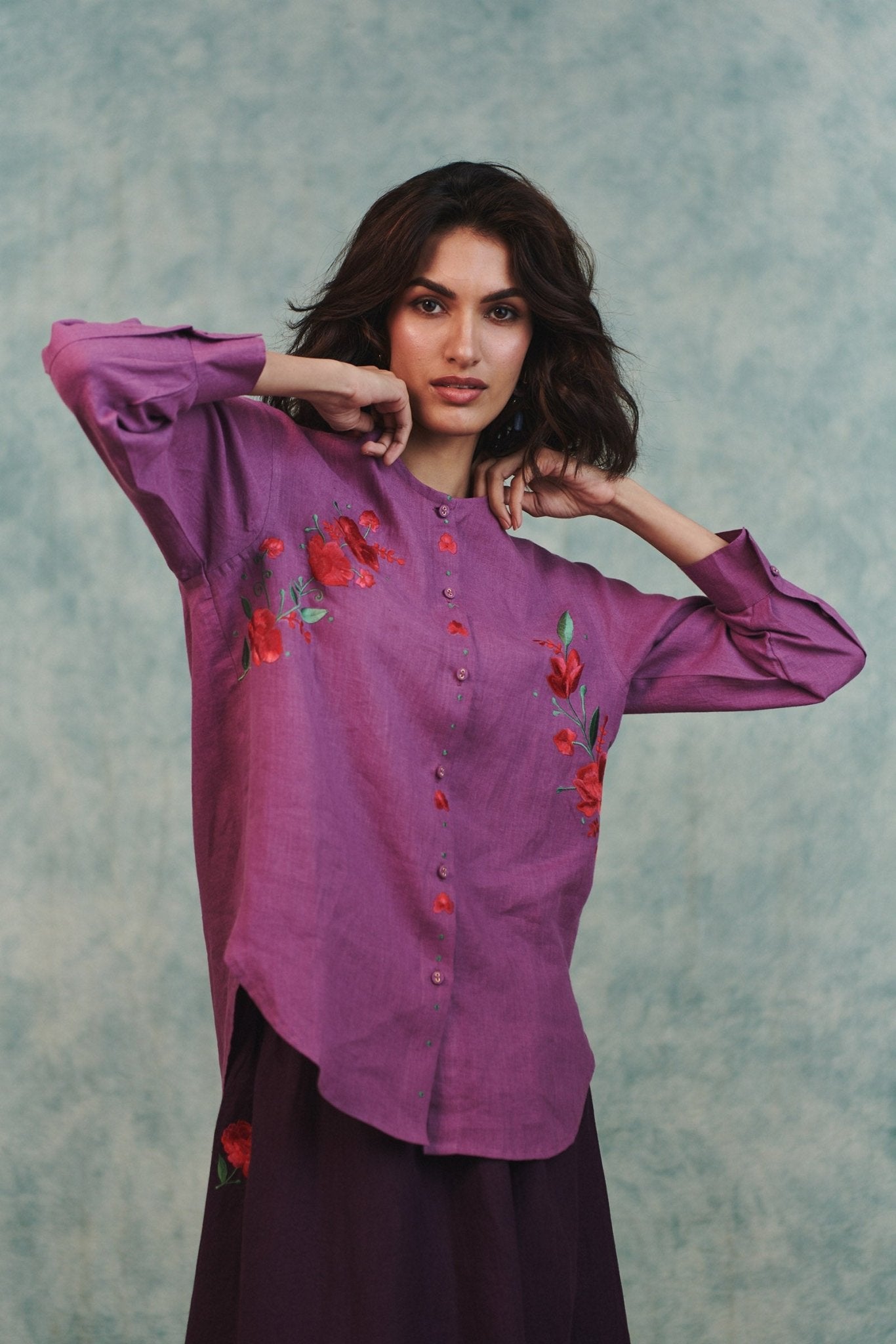 Berry Linen Embroidered Round Hem Shirt - CiceroniWomen ShirtsSaphed