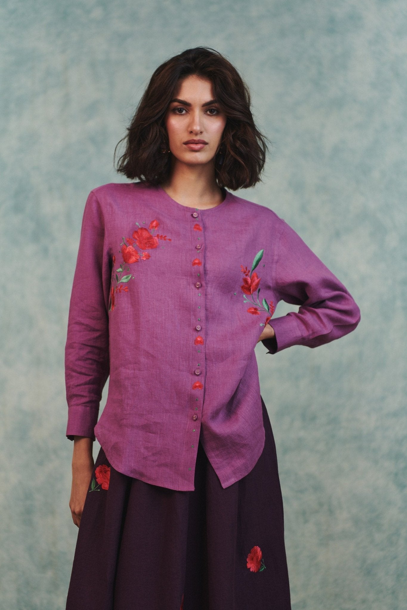 Berry Linen Embroidered Round Hem Shirt - CiceroniWomen ShirtsSaphed